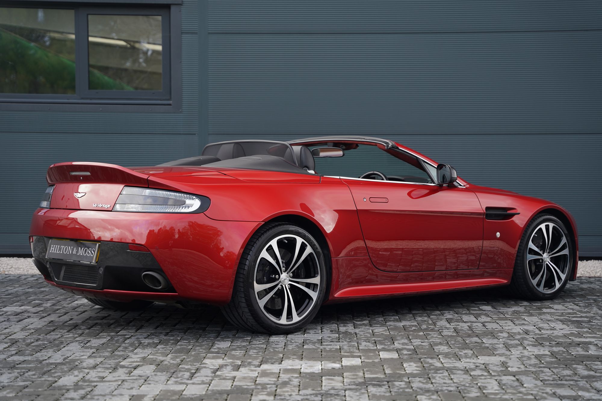 2012 Aston Martin V12 Vantage Roadster (Manual)