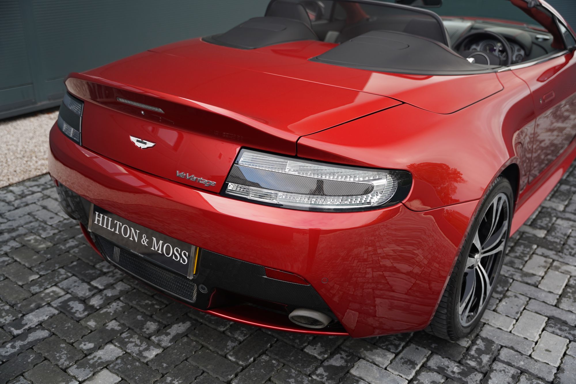 2012 Aston Martin V12 Vantage Roadster (Manual)