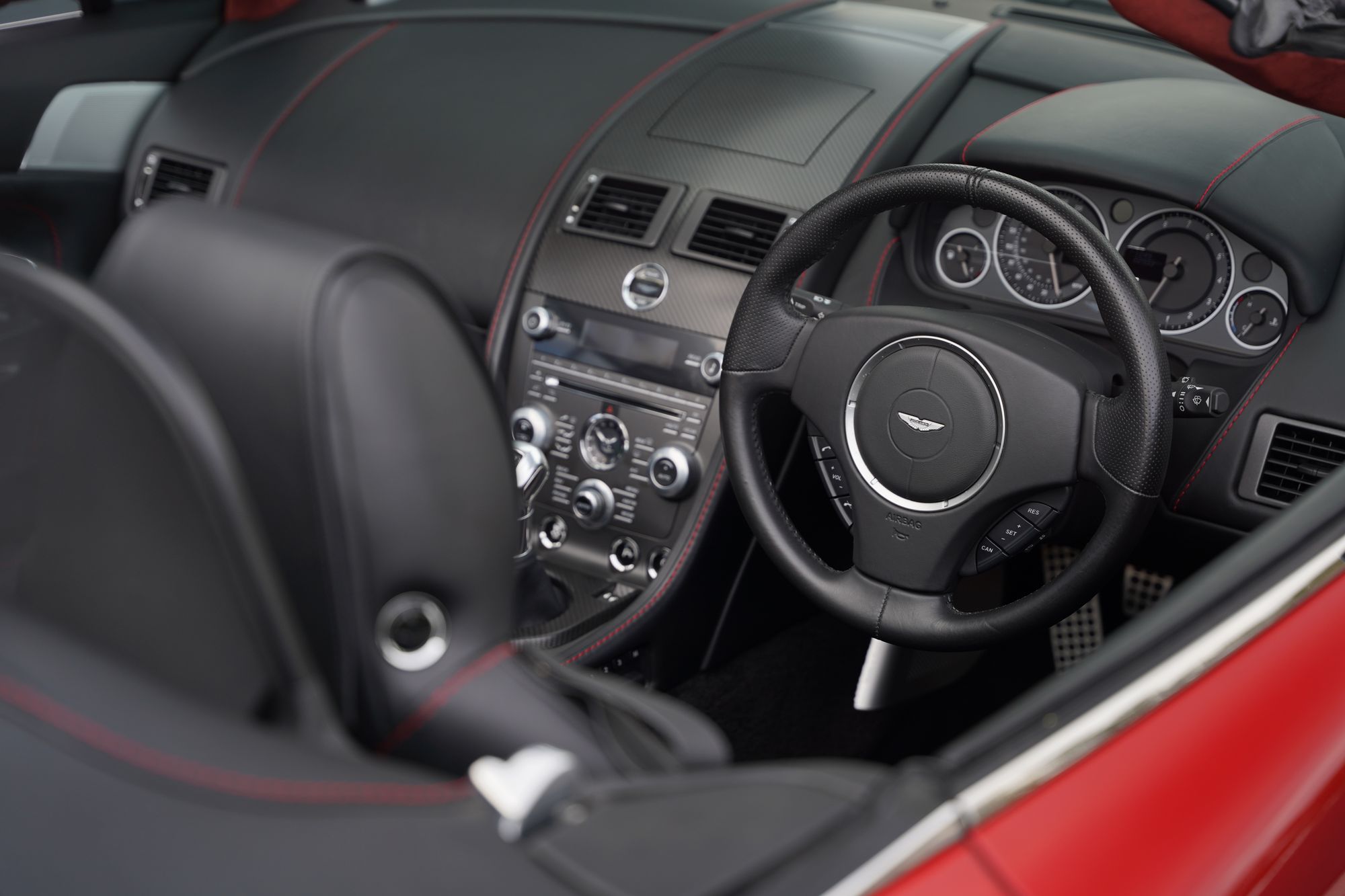 2012 Aston Martin V12 Vantage Roadster (Manual)