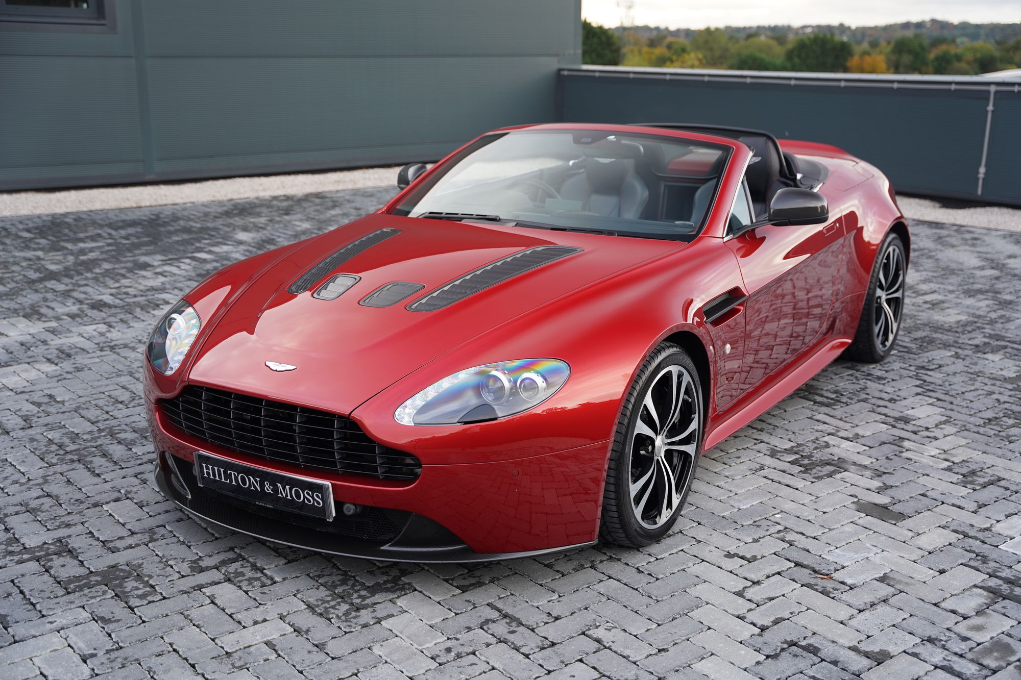 2012 Aston Martin V12 Vantage Roadster (Manual)