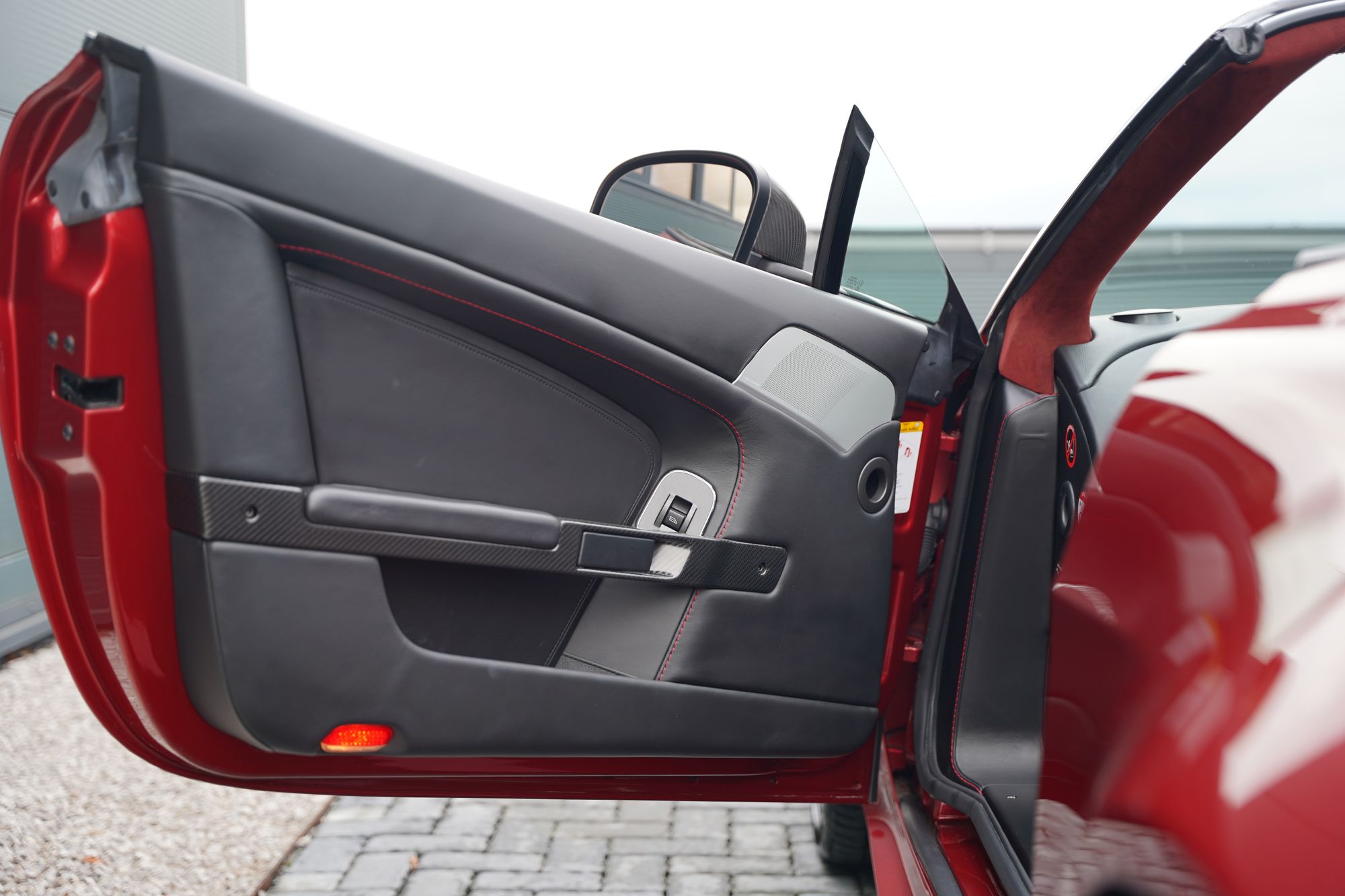 2012 Aston Martin V12 Vantage Roadster (Manual)