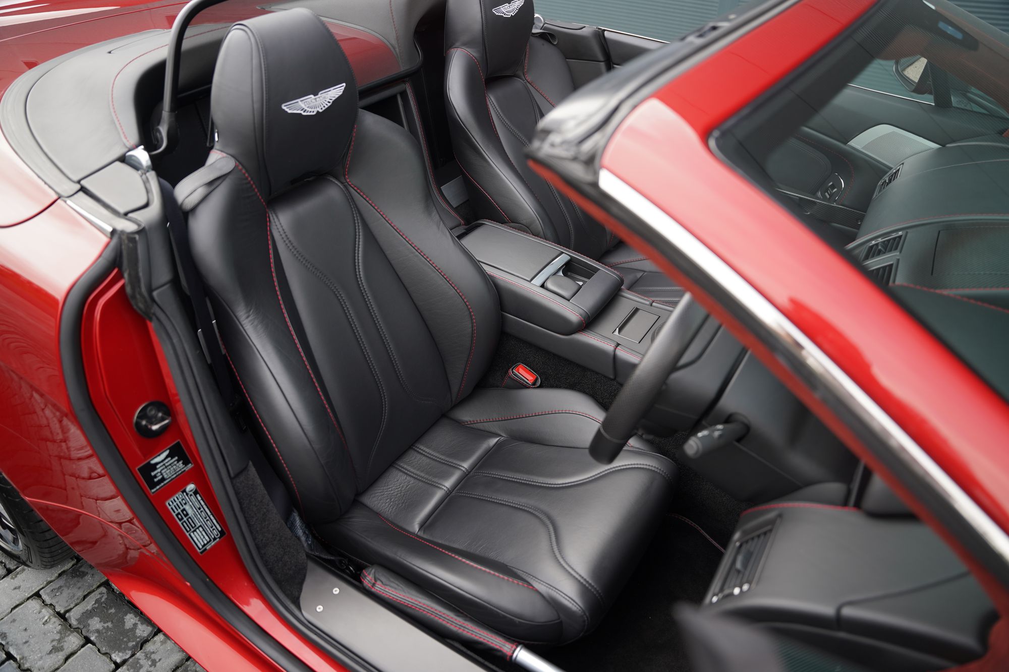 2012 Aston Martin V12 Vantage Roadster (Manual)