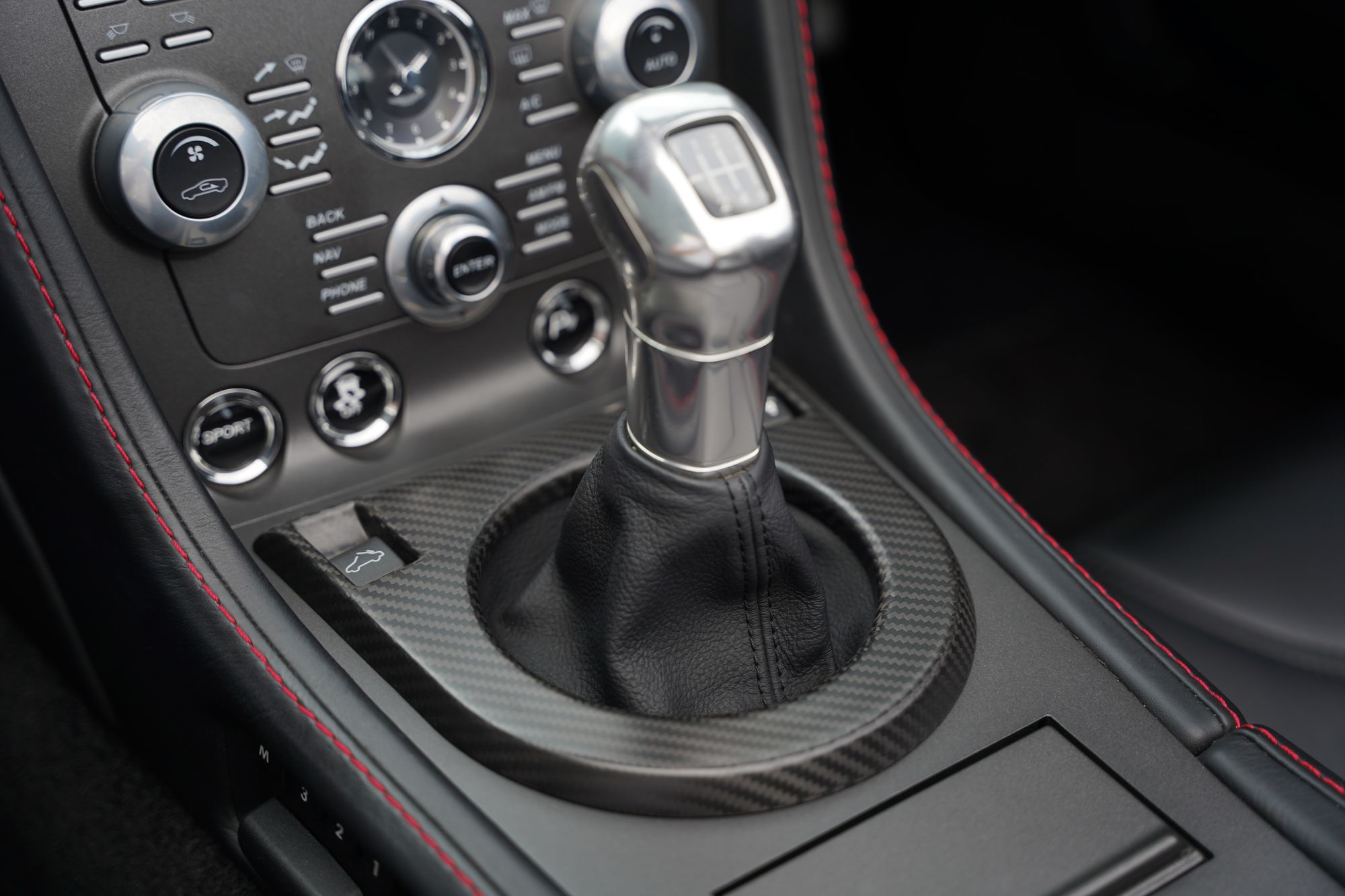 2012 Aston Martin V12 Vantage Roadster (Manual)