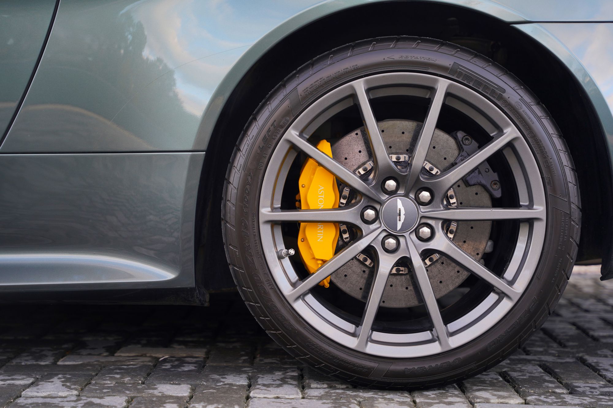 2017 Aston Martin V12 Vantage S - Manual with AMR Performance Pack