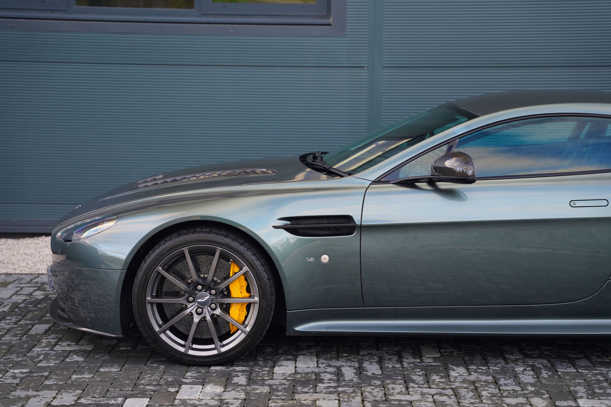 2017 Aston Martin V12 Vantage S - Manual with AMR Performance Pack