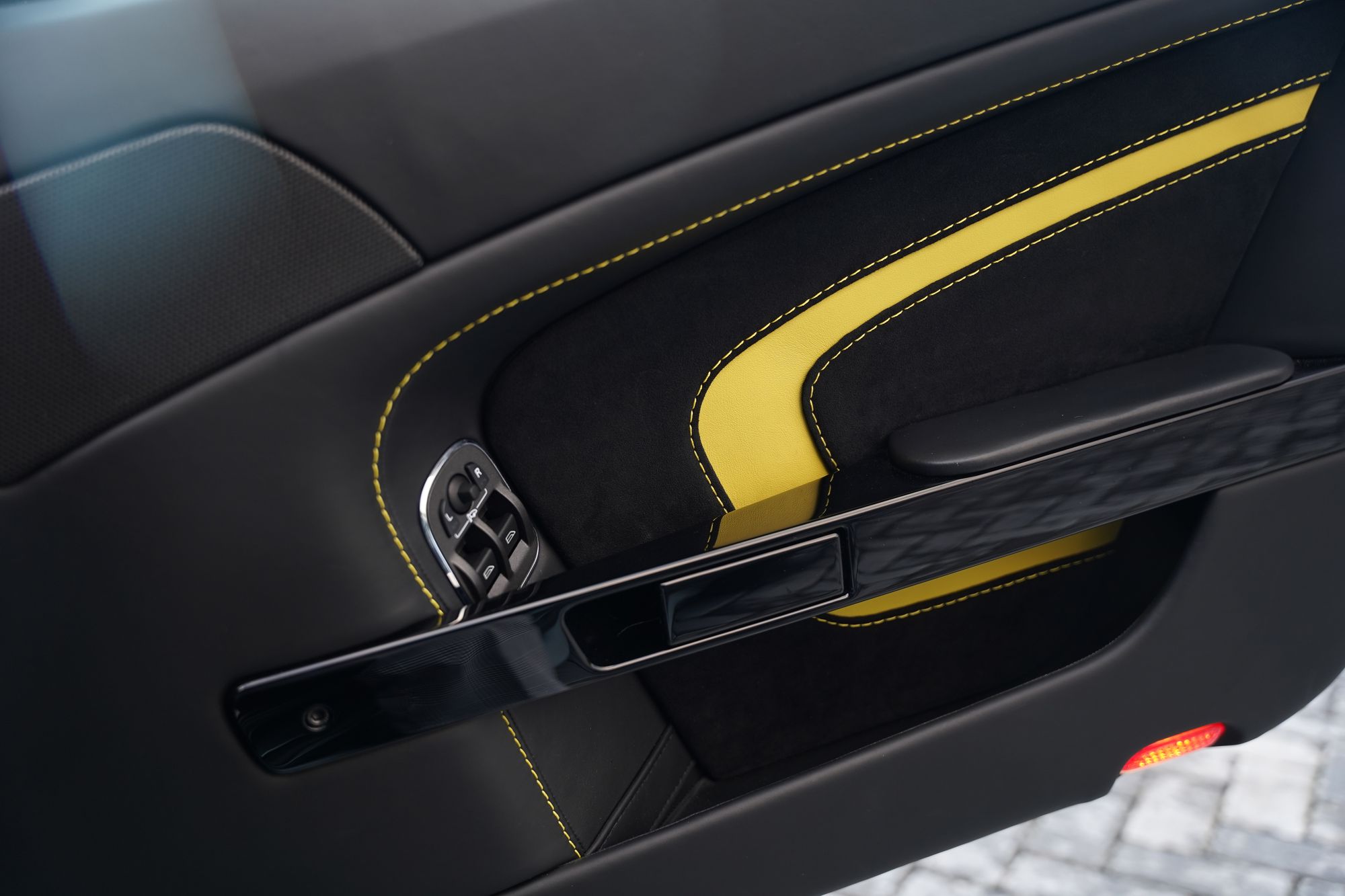2017 Aston Martin V12 Vantage S - Manual with AMR Performance Pack