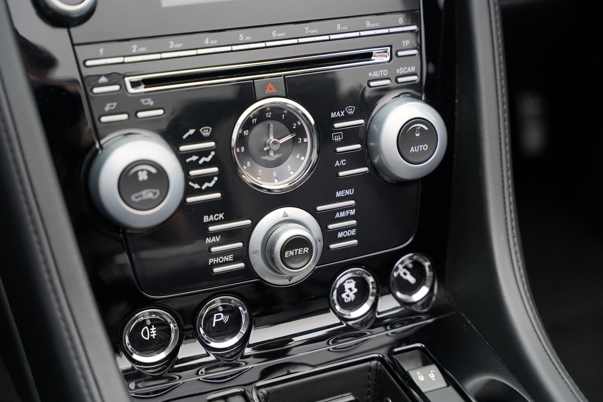 2015 Aston Martin V12 Vantage S Roadster