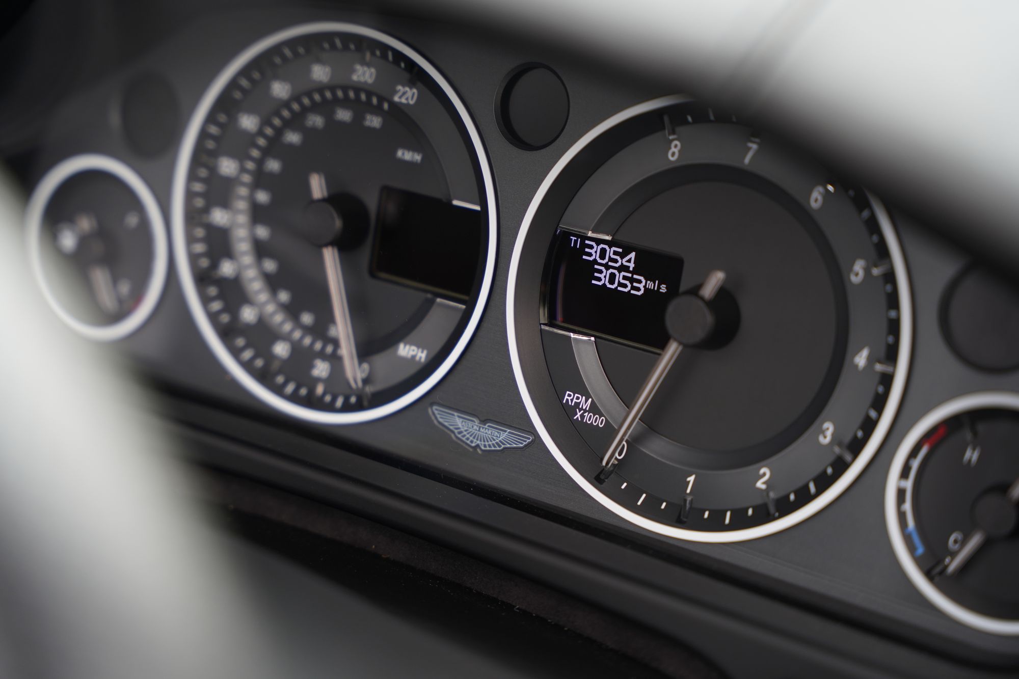 2015 Aston Martin V12 Vantage S Roadster