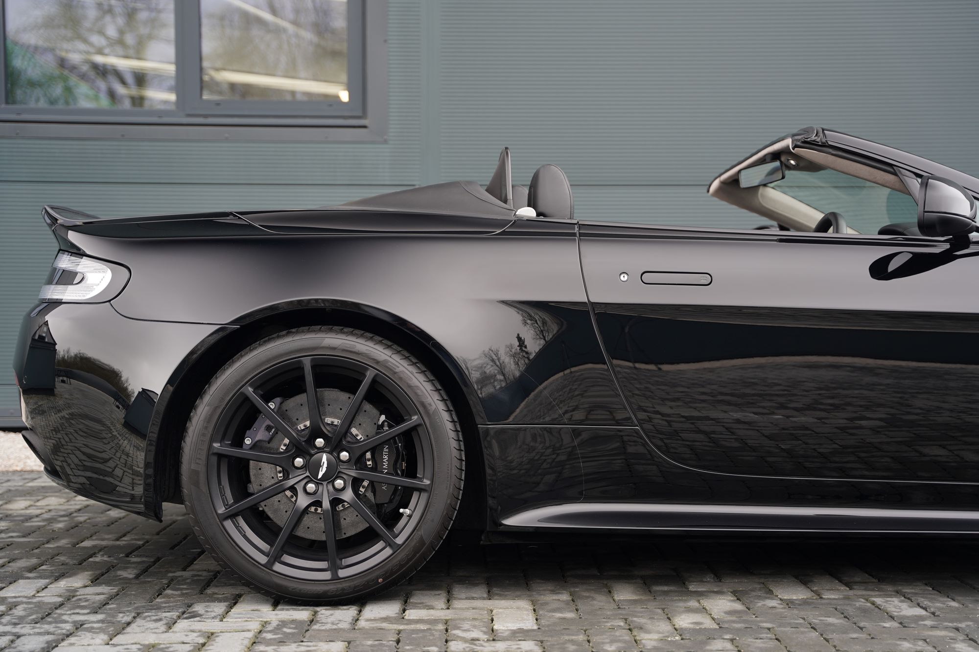 2015 Aston Martin V12 Vantage S Roadster