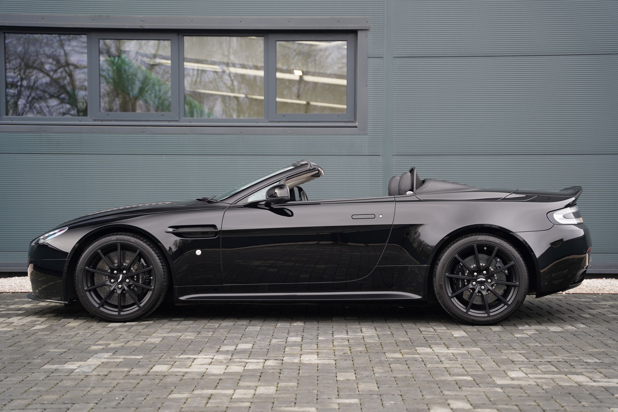 2015 Aston Martin V12 Vantage S Roadster