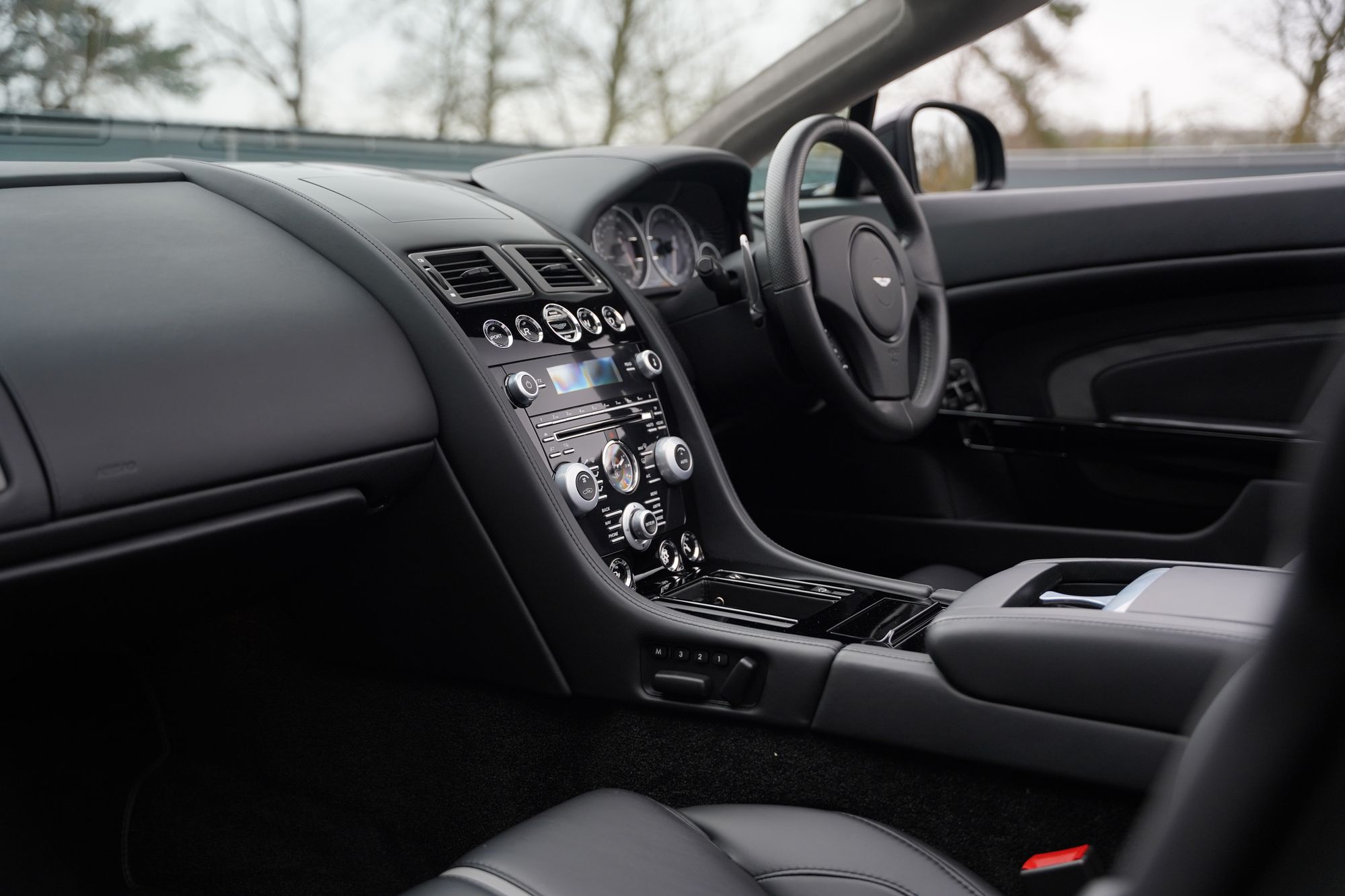 2015 Aston Martin V12 Vantage S Roadster