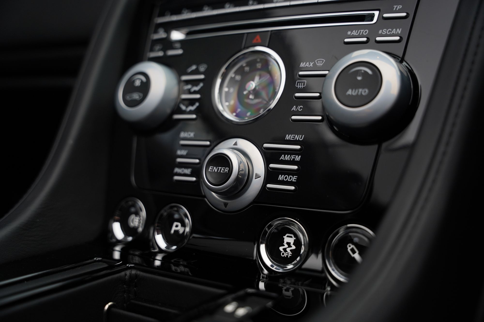 2015 Aston Martin V12 Vantage S Roadster