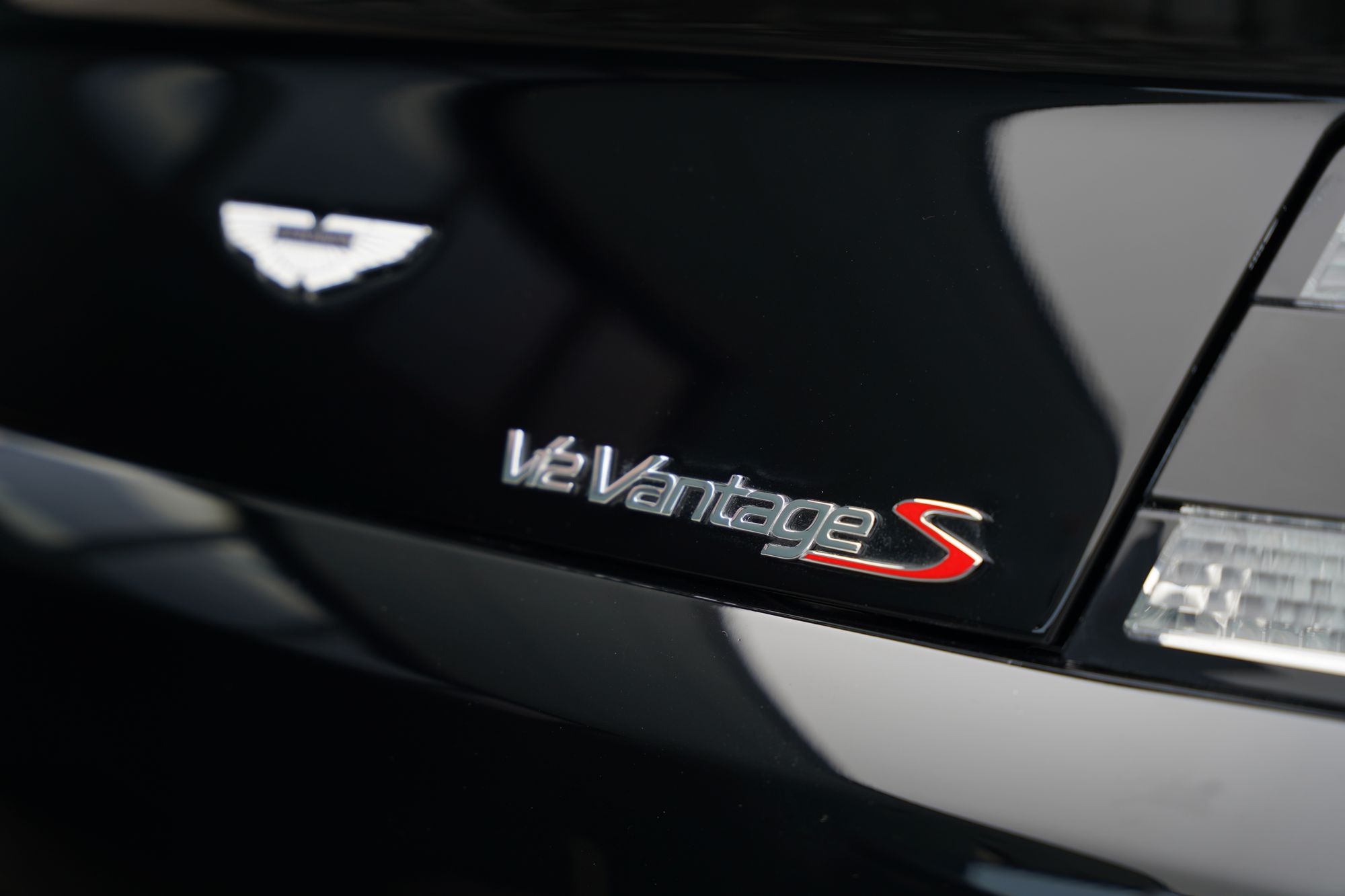 2015 Aston Martin V12 Vantage S Roadster