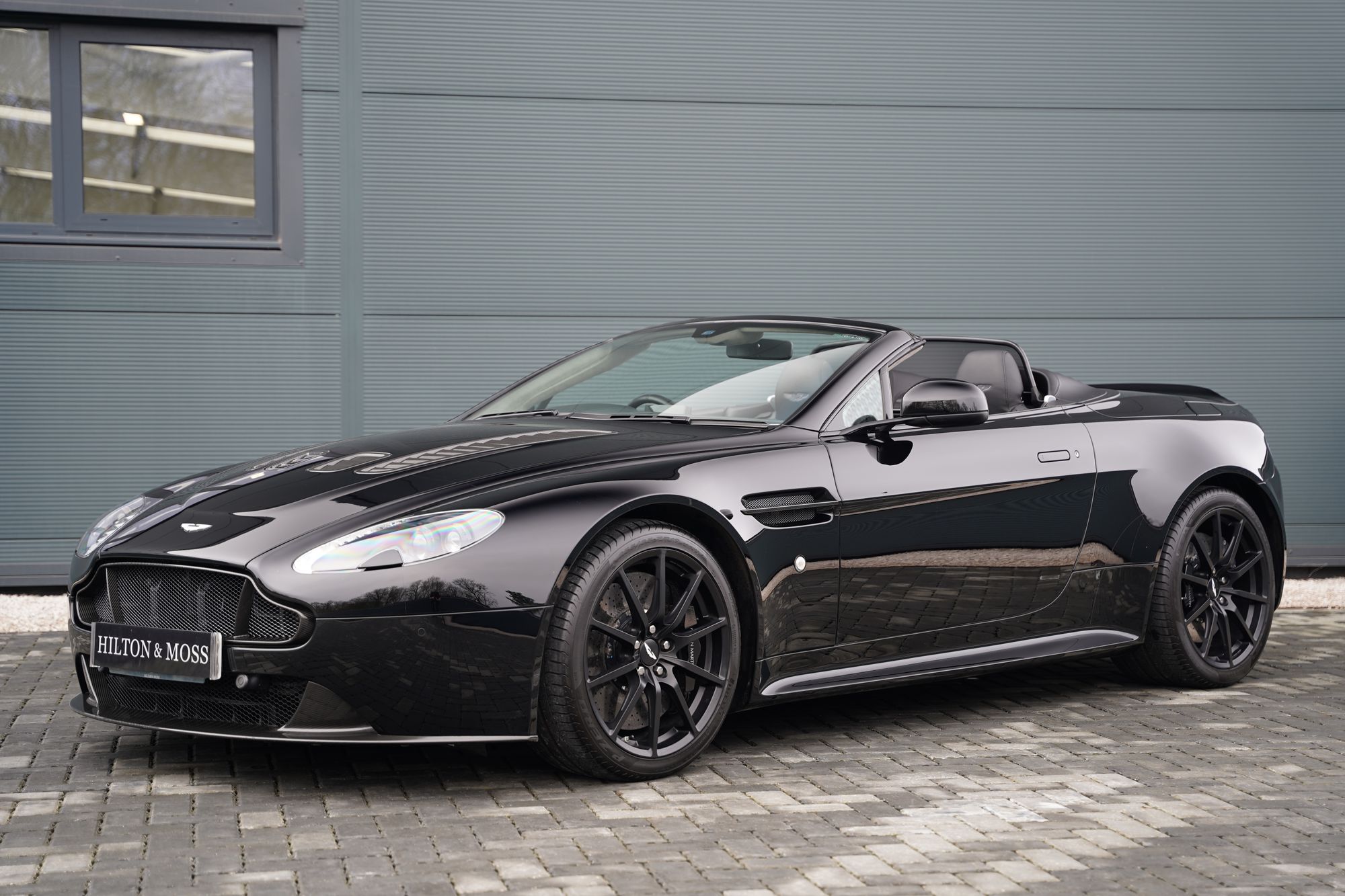 2015 Aston Martin V12 Vantage S Roadster