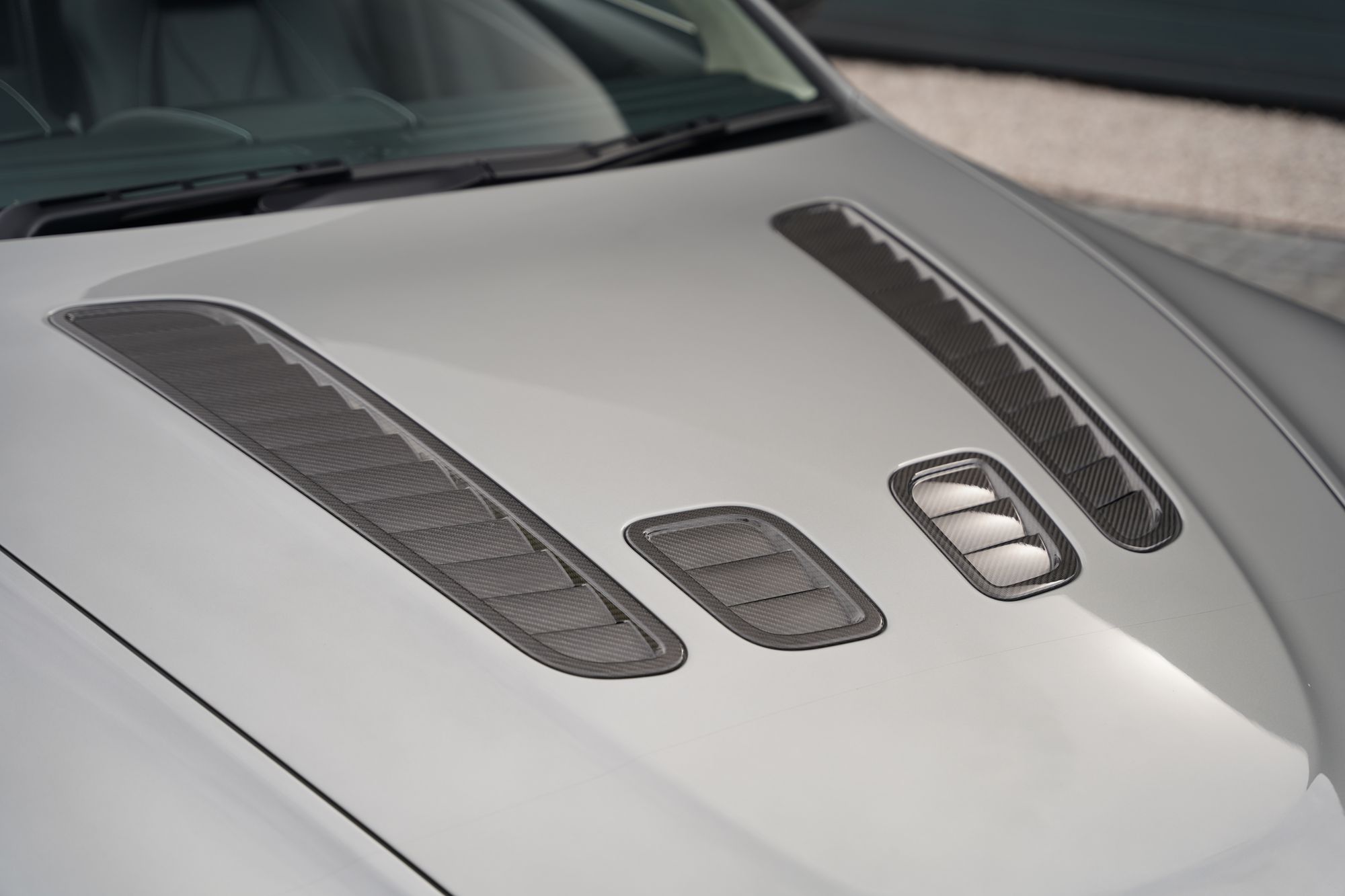 2012 Aston Martin V12 Vantage Roadster - 096 of 101