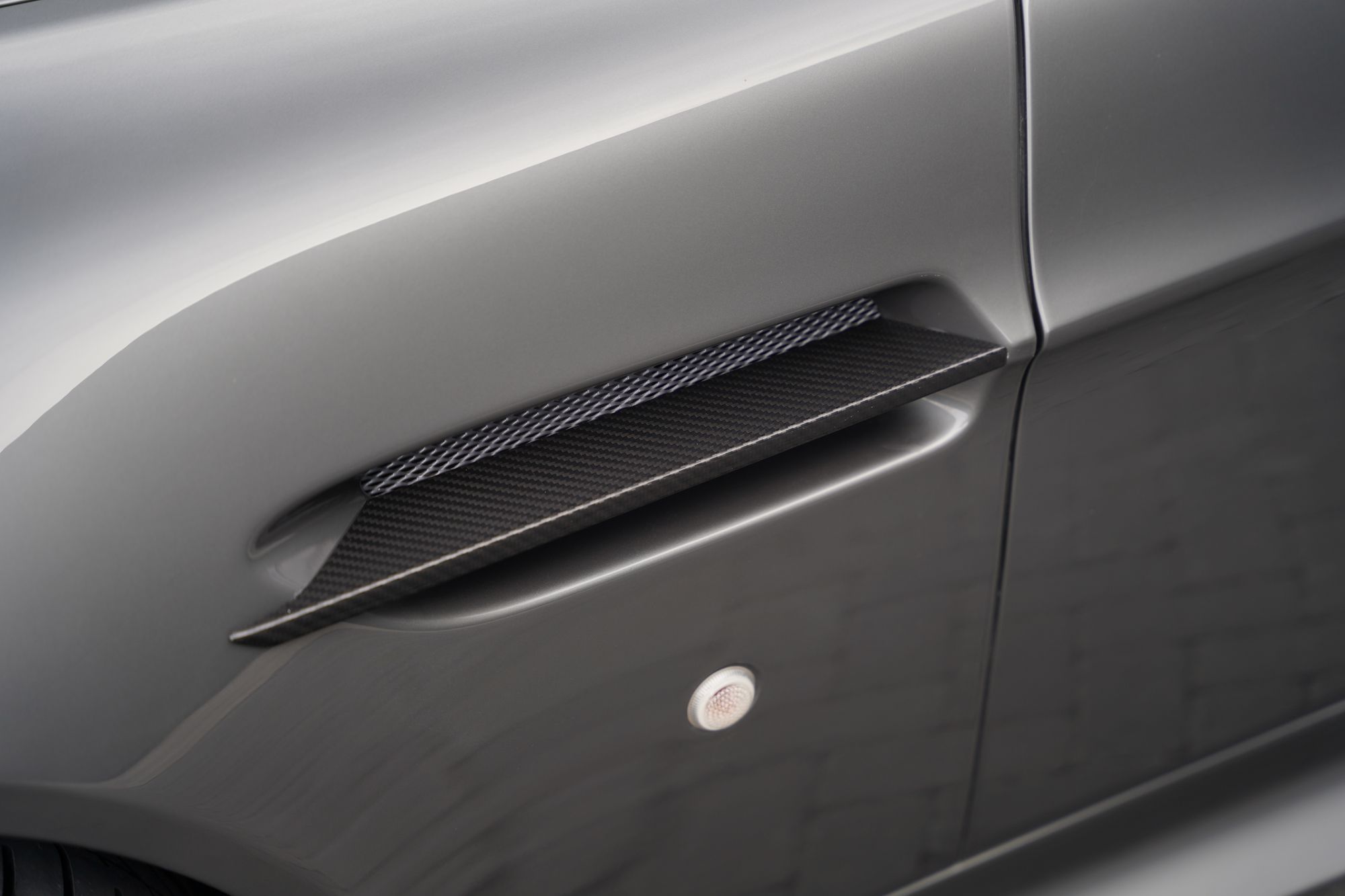 2012 Aston Martin V12 Vantage Roadster - 096 of 101