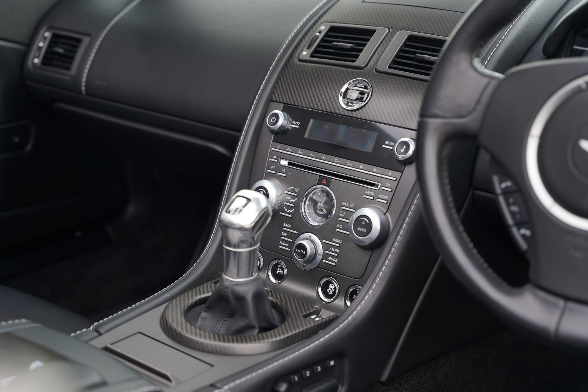 2012 Aston Martin V12 Vantage Roadster - 096 of 101