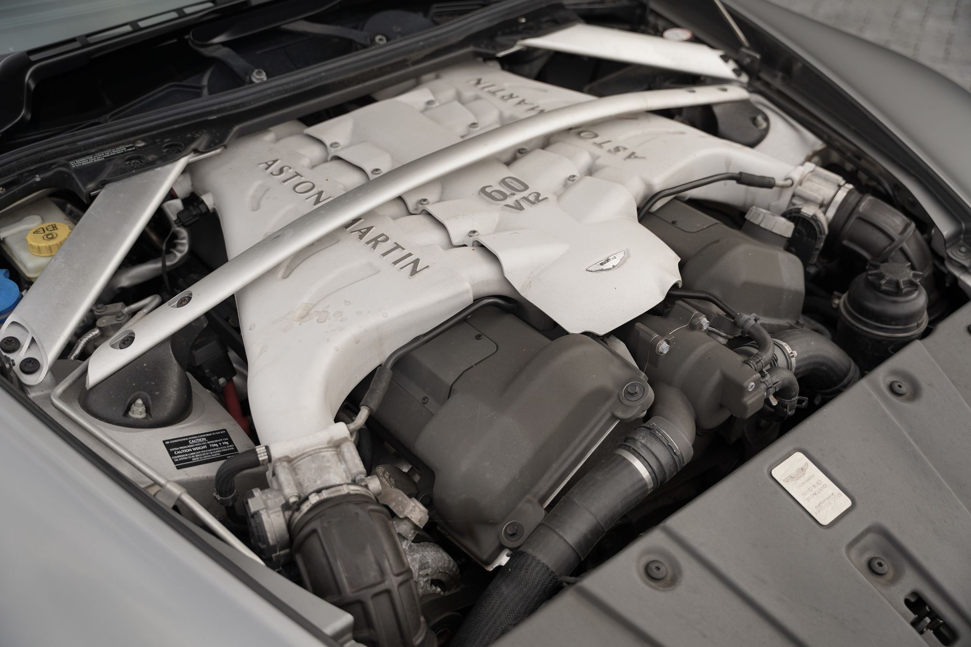 2012 Aston Martin V12 Vantage Roadster - 096 of 101