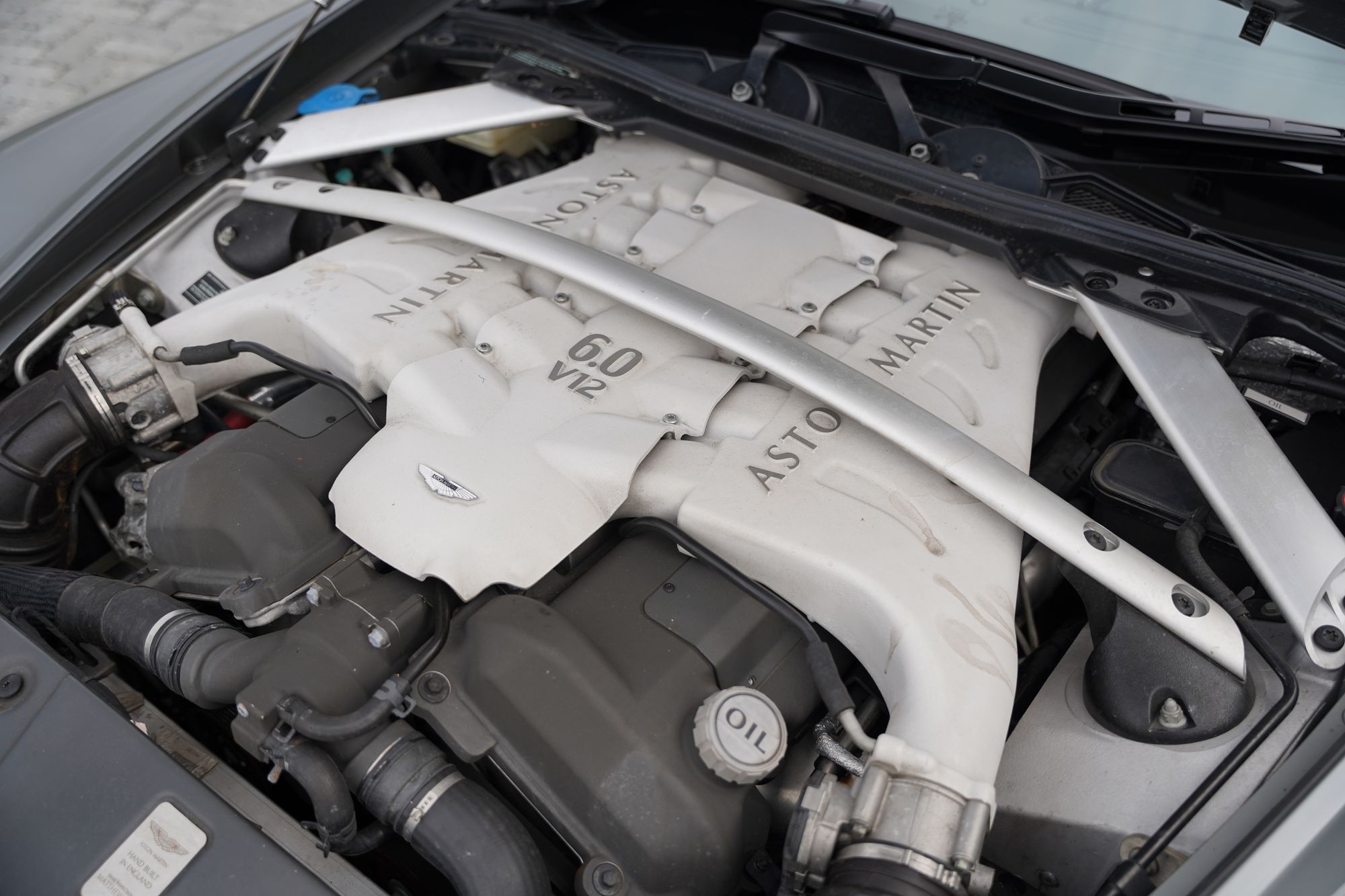 2012 Aston Martin V12 Vantage Roadster - 096 of 101