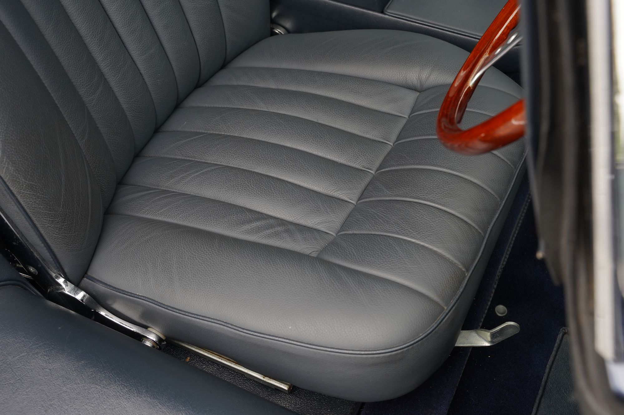 1965 Jaguar E-Type Series 1 4.2 FHC (Fully Restored)