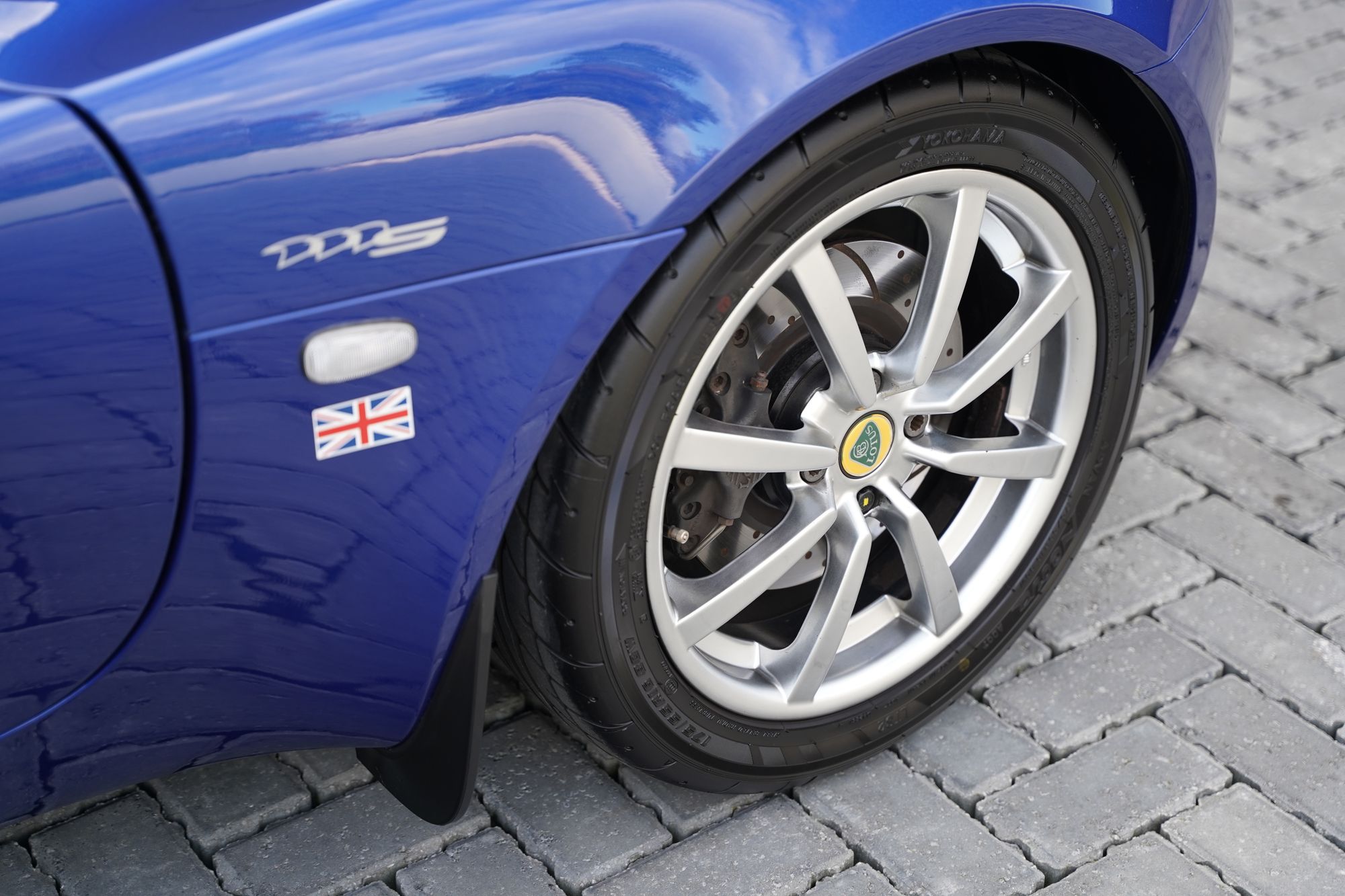 2004 Lotus Elise 111S