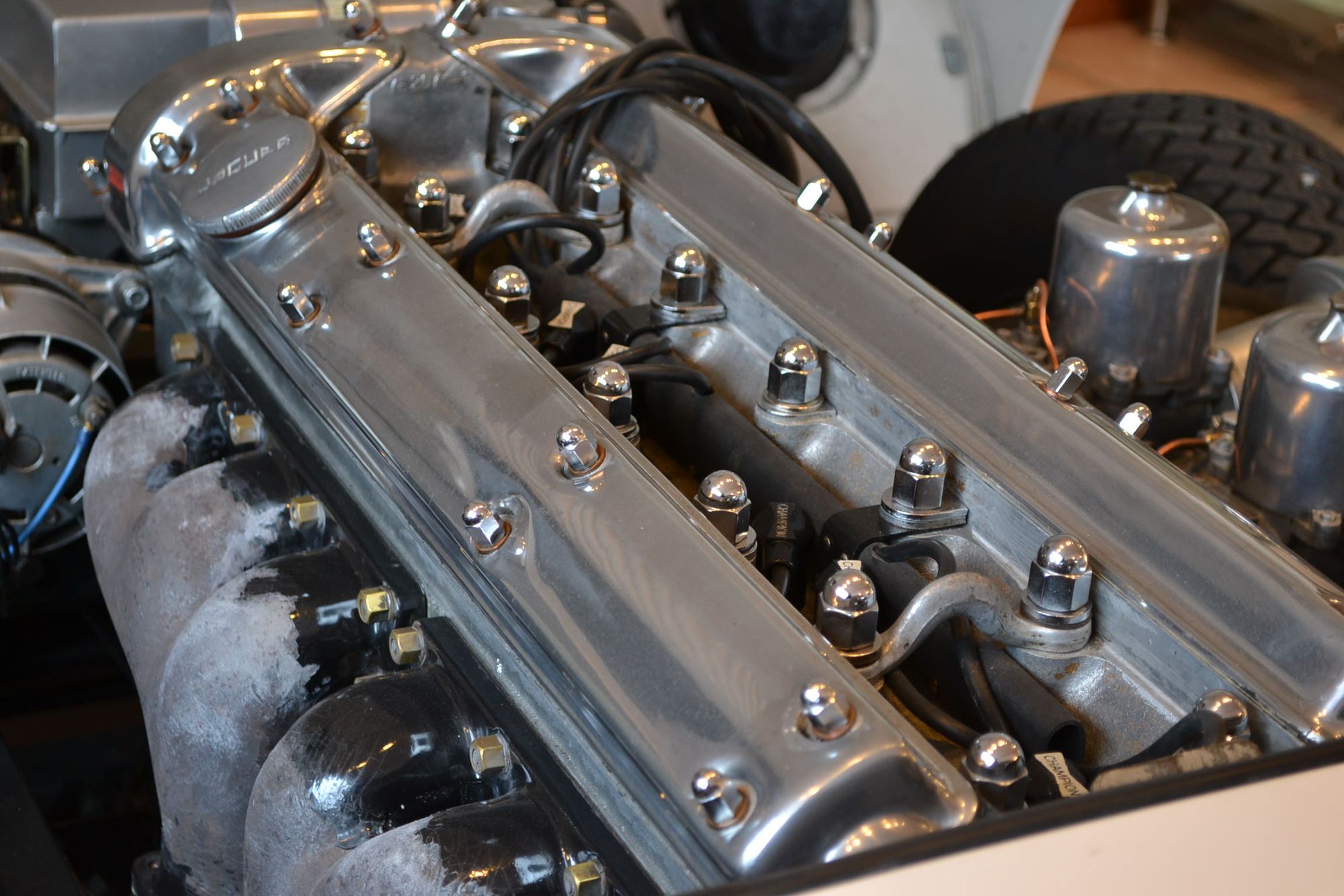 Jaguar E-Type Series 1 4.2 FHC