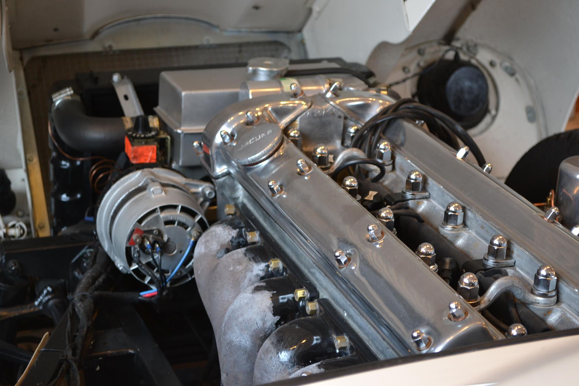 Jaguar E-Type Series 1 4.2 FHC
