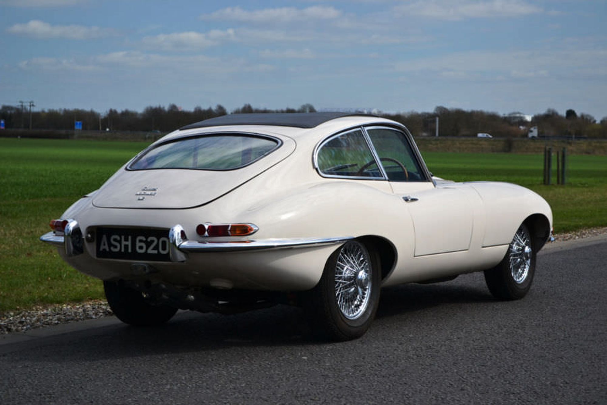 Jaguar E-Type Series 1 4.2 FHC