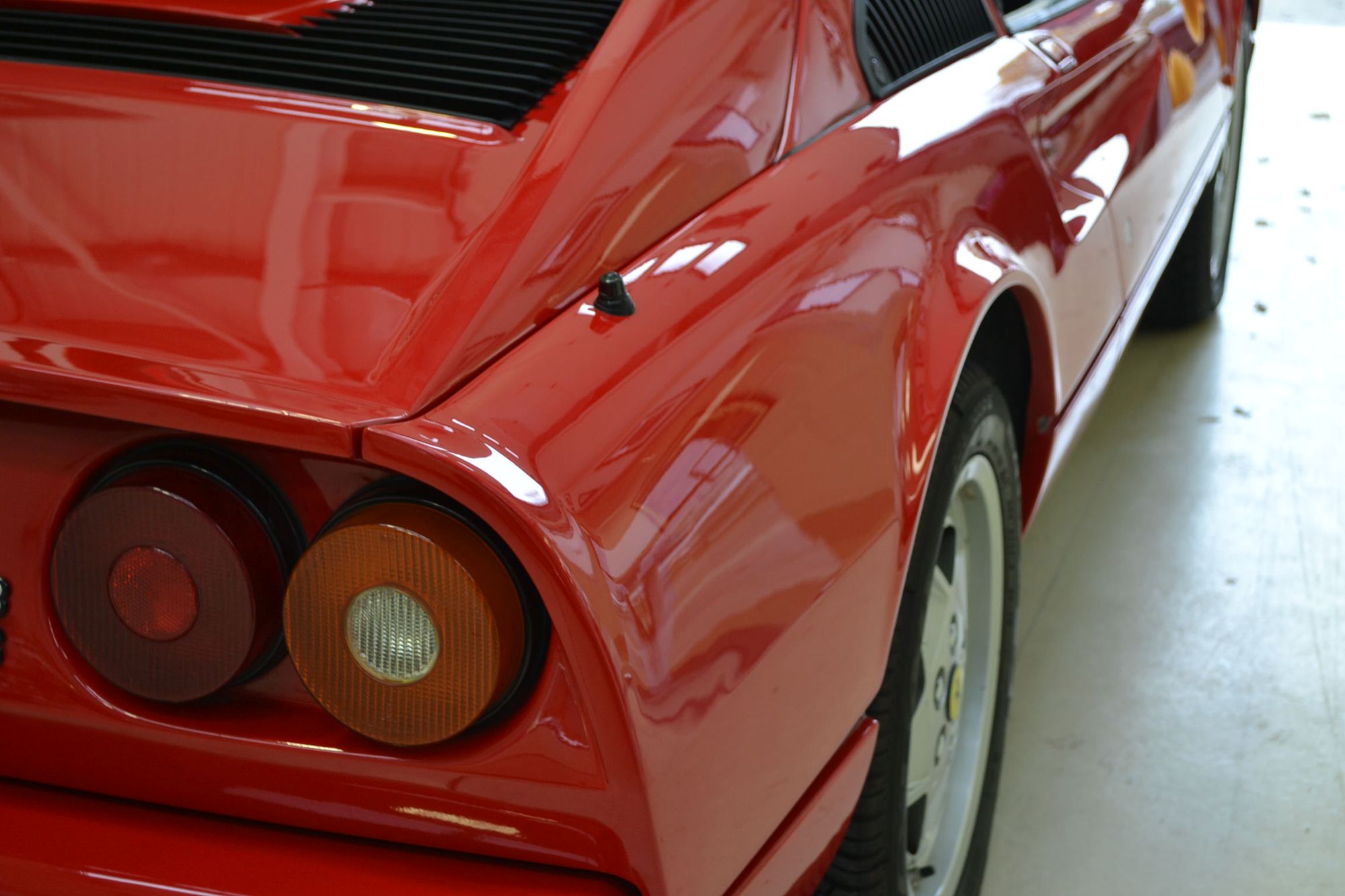 Ferrari 328 GTS ABS