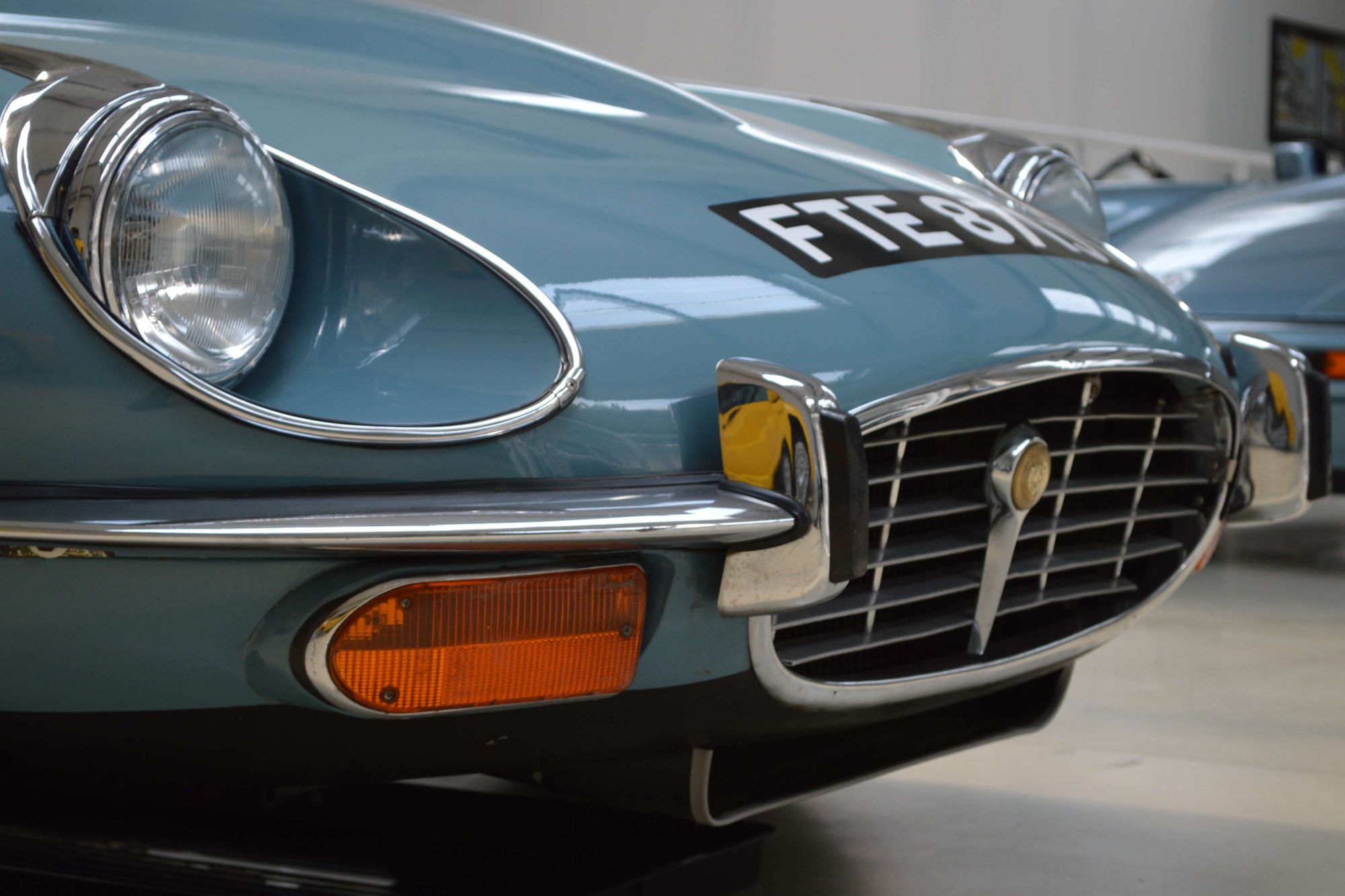 Jaguar E-Type Series 3 V12