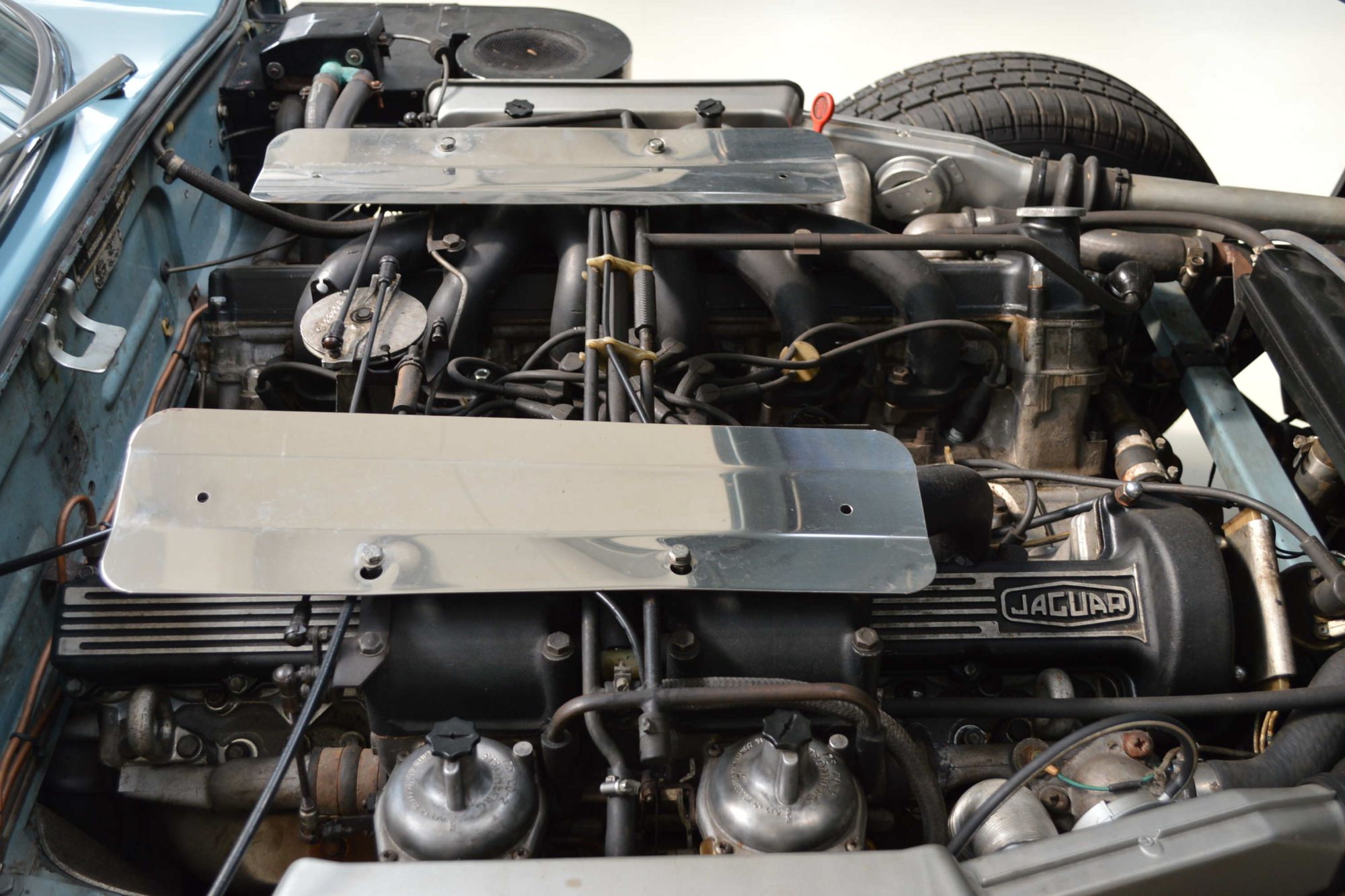 Jaguar E-Type Series 3 V12