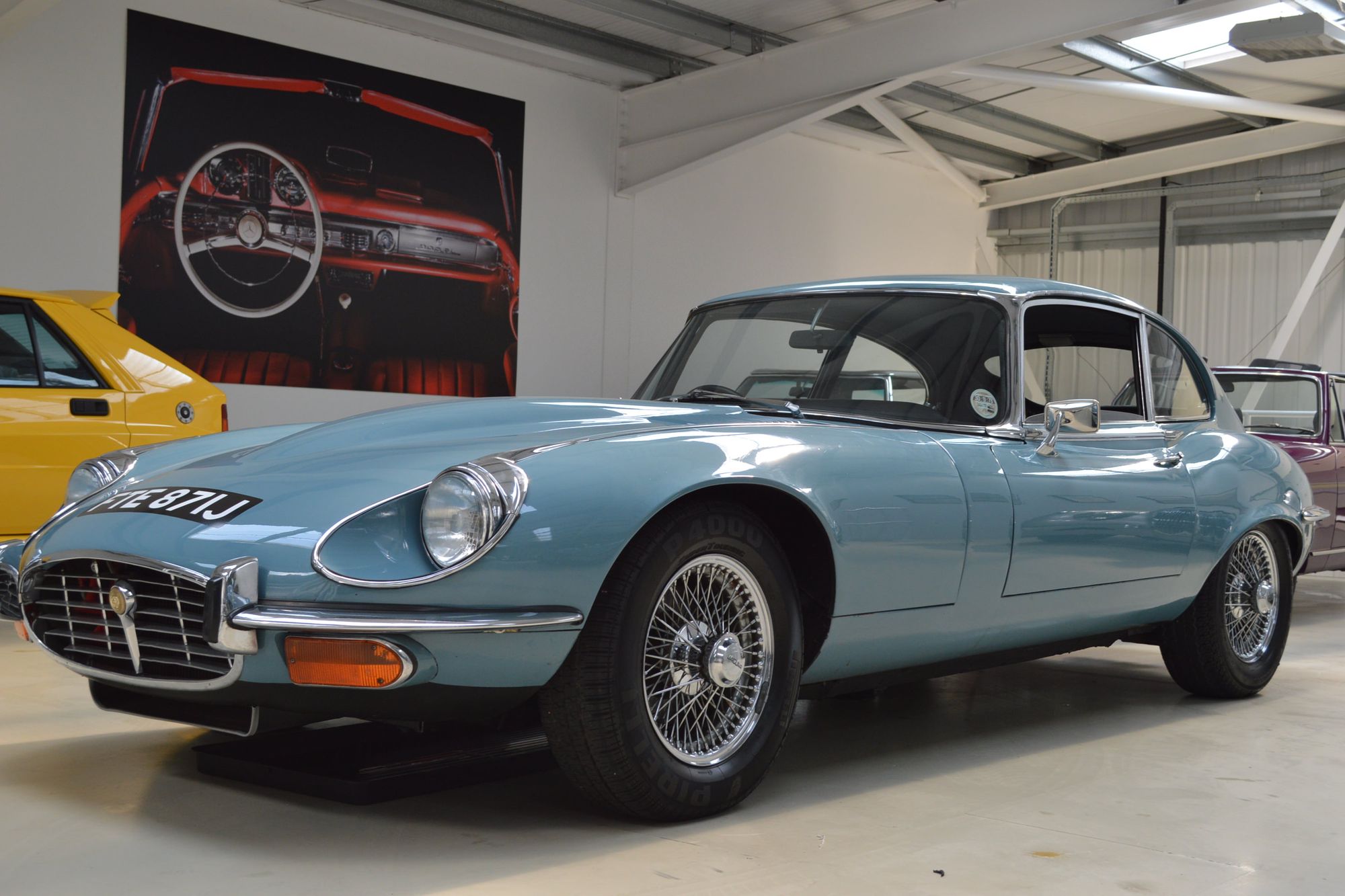 Jaguar E-Type Series 3 V12