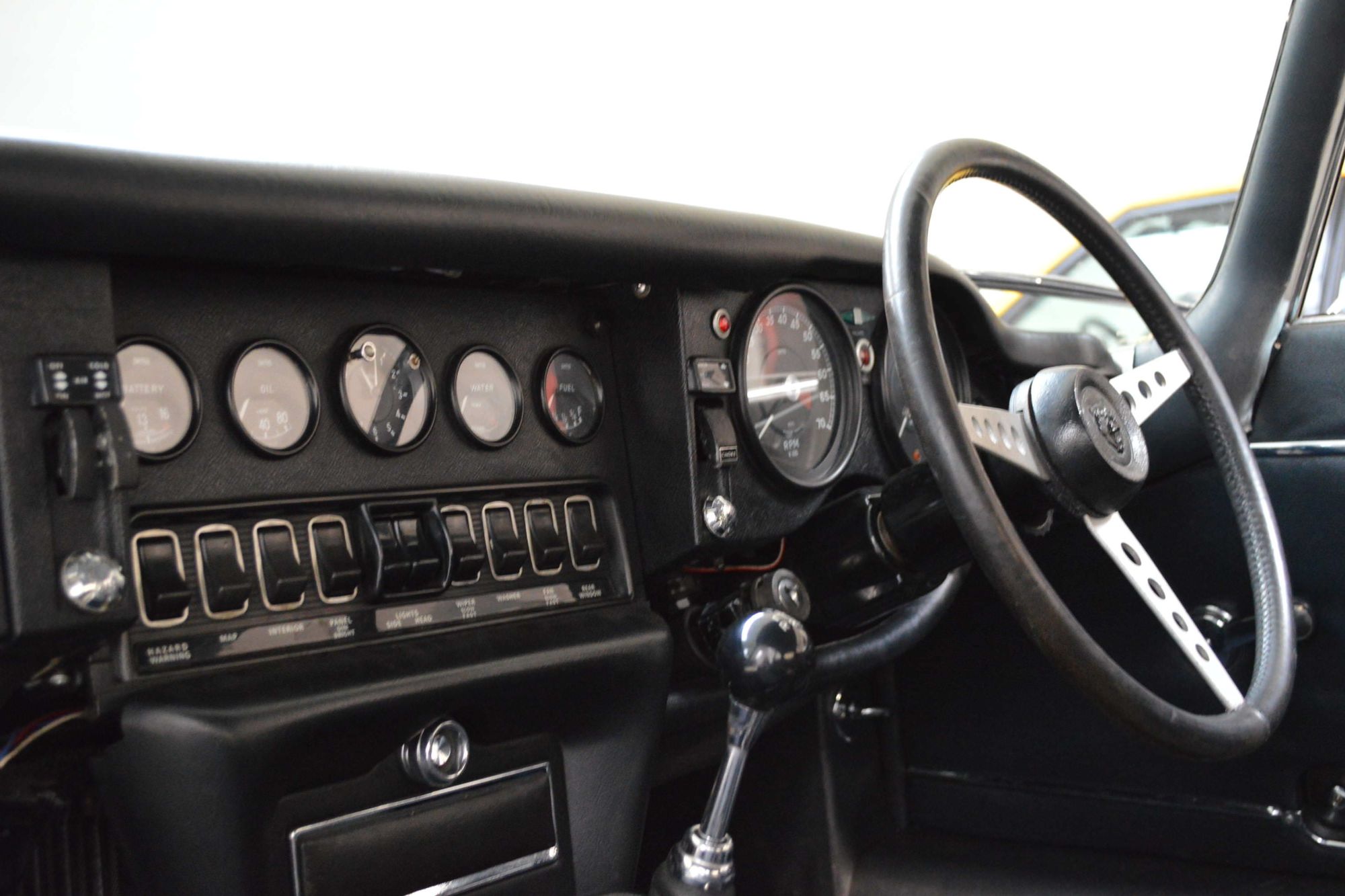 Jaguar E-Type Series 3 V12