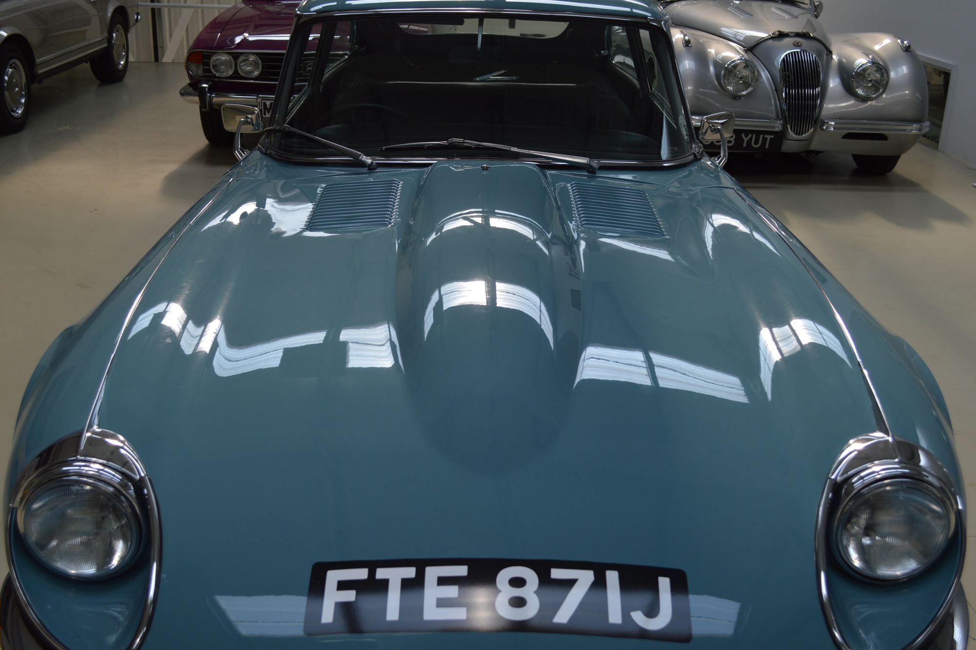 Jaguar E-Type Series 3 V12
