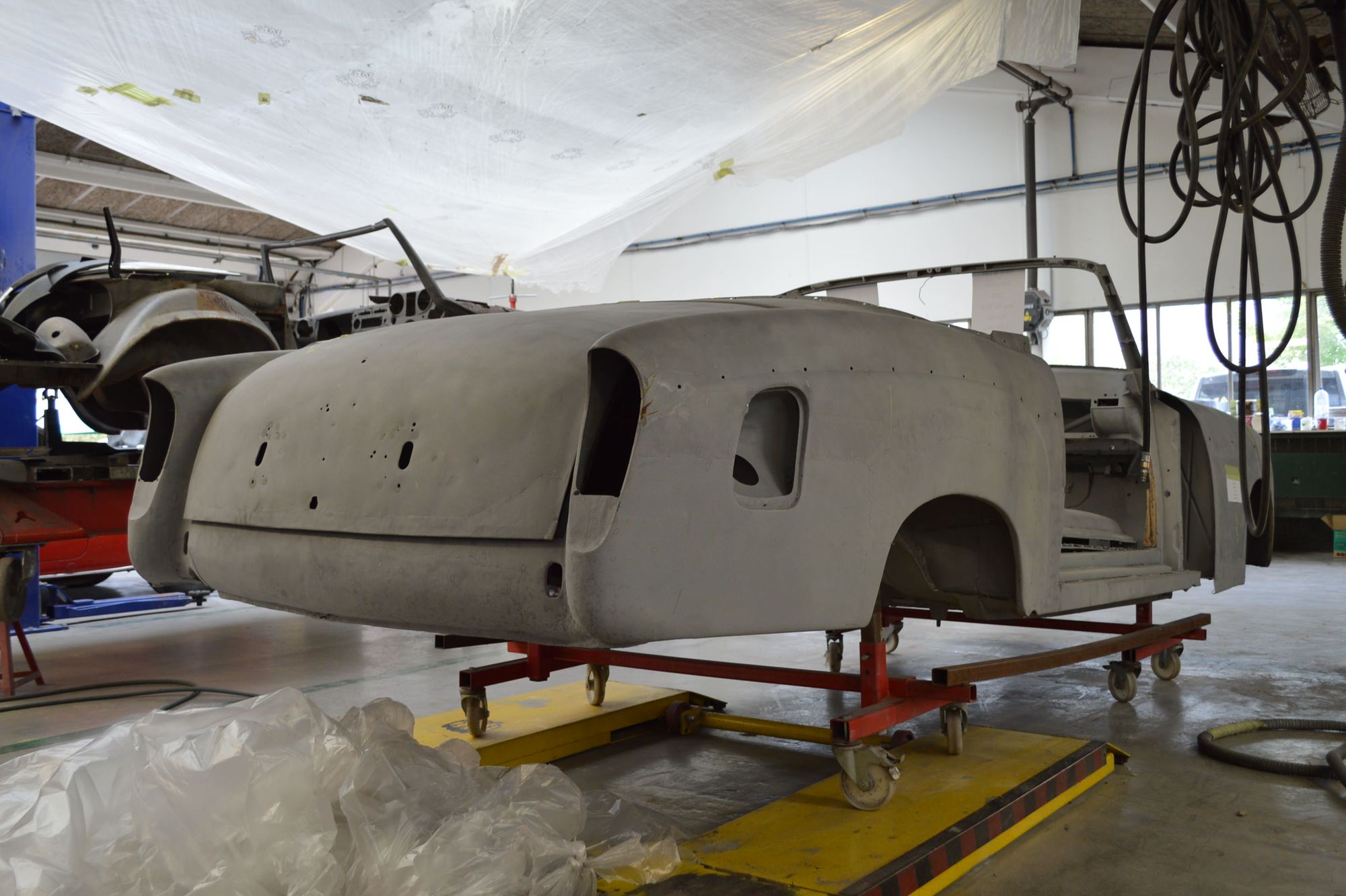 Mercedes-Benz 220S PONTON RESTORATION PROJECT