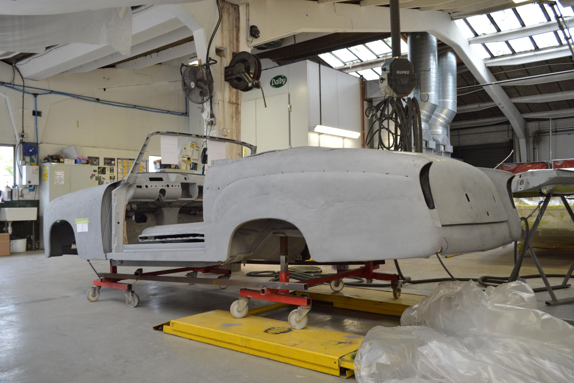 Mercedes-Benz 220S PONTON RESTORATION PROJECT