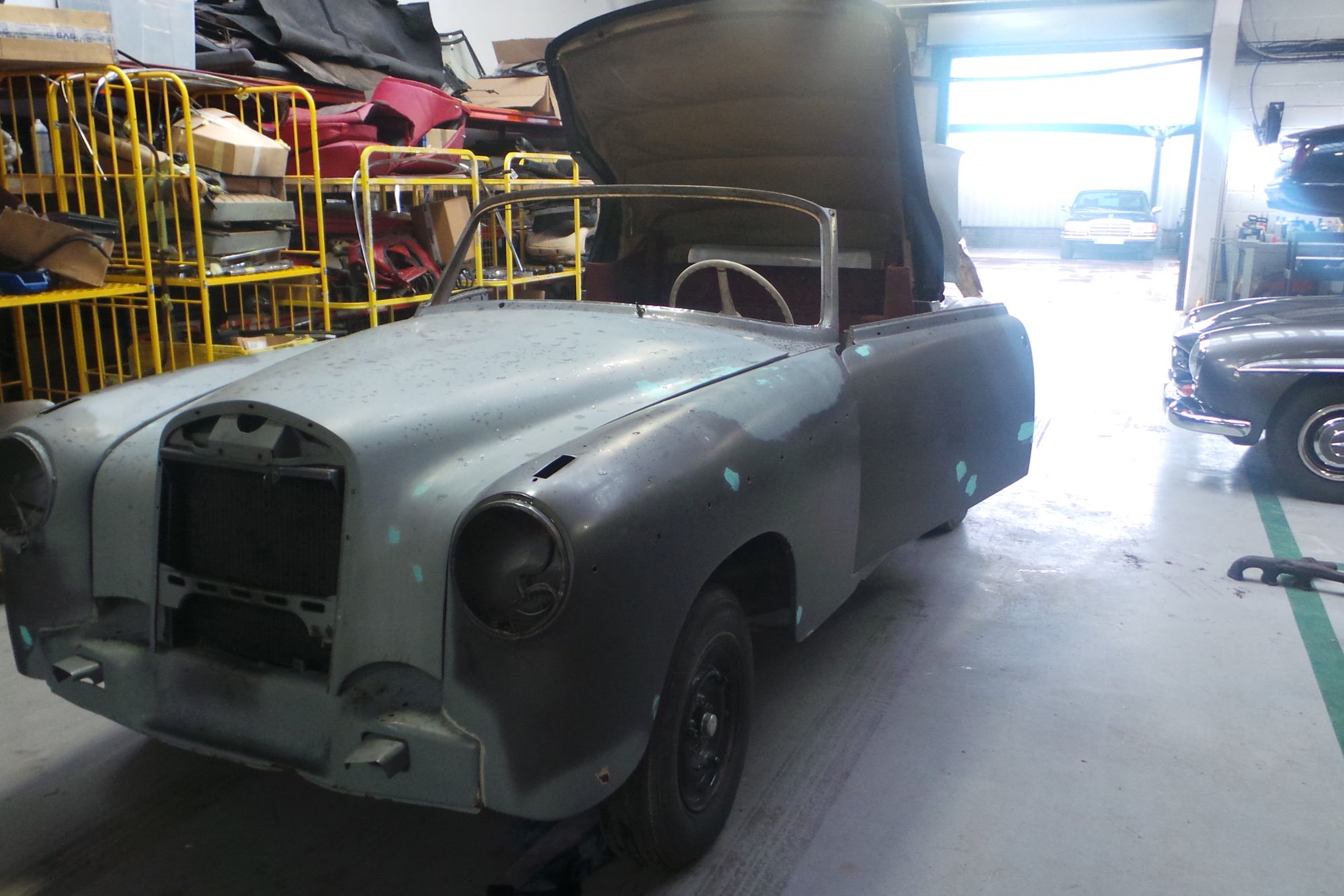 Mercedes-Benz 220S PONTON RESTORATION PROJECT