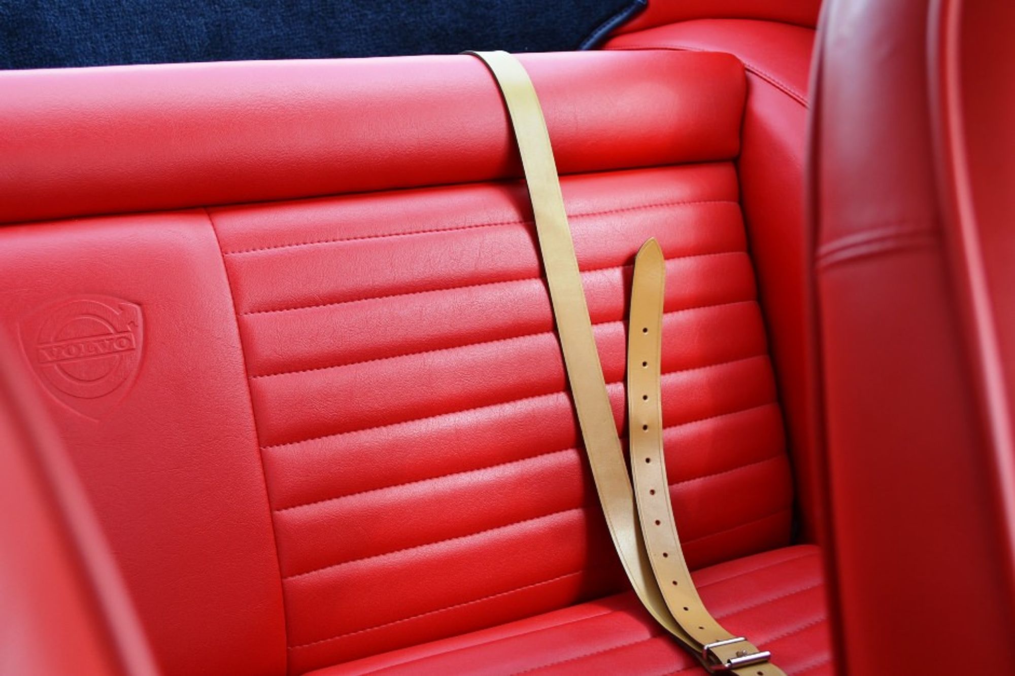 Volvo P1800 S