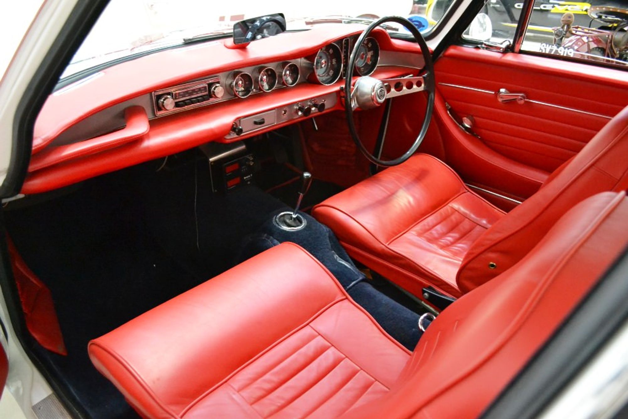 Volvo P1800 S