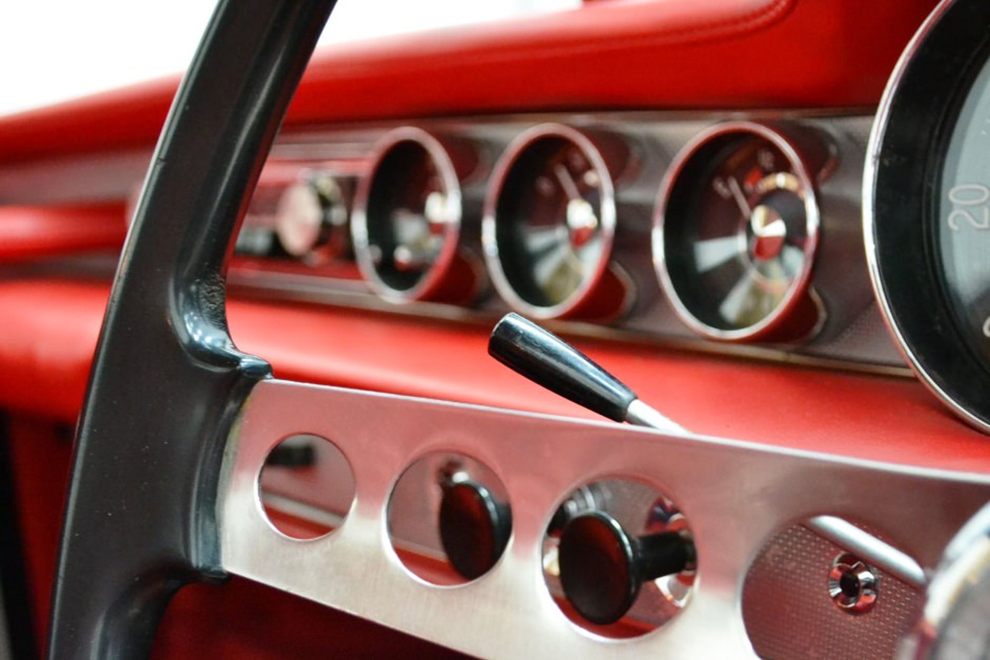 Volvo P1800 S
