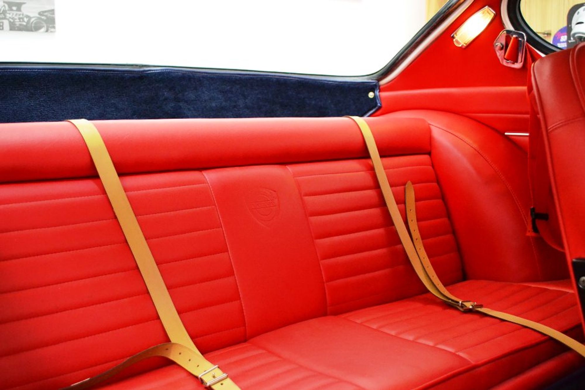 Volvo P1800 S