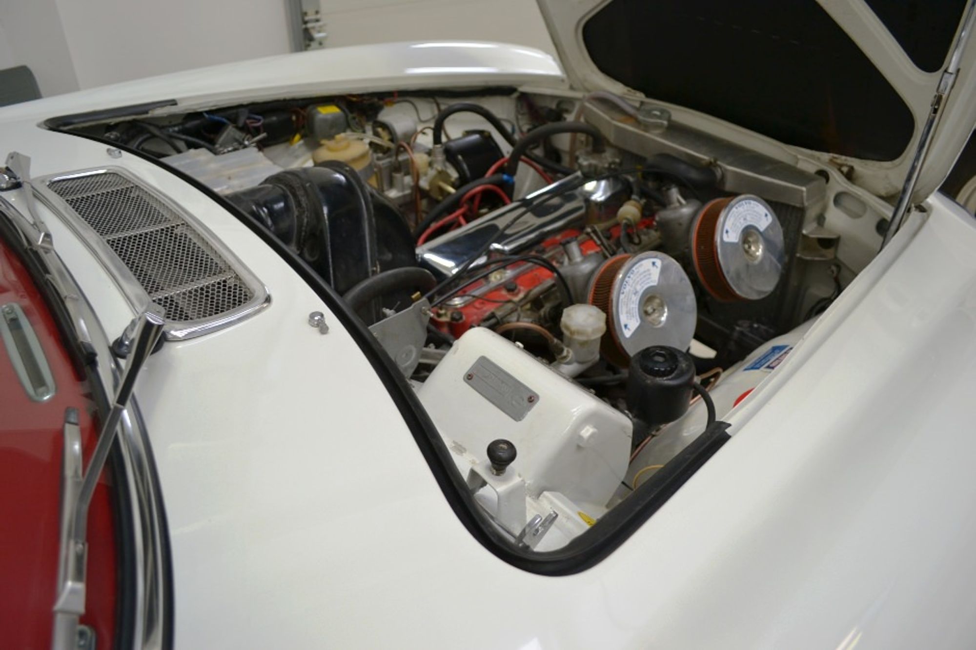 Volvo P1800 S