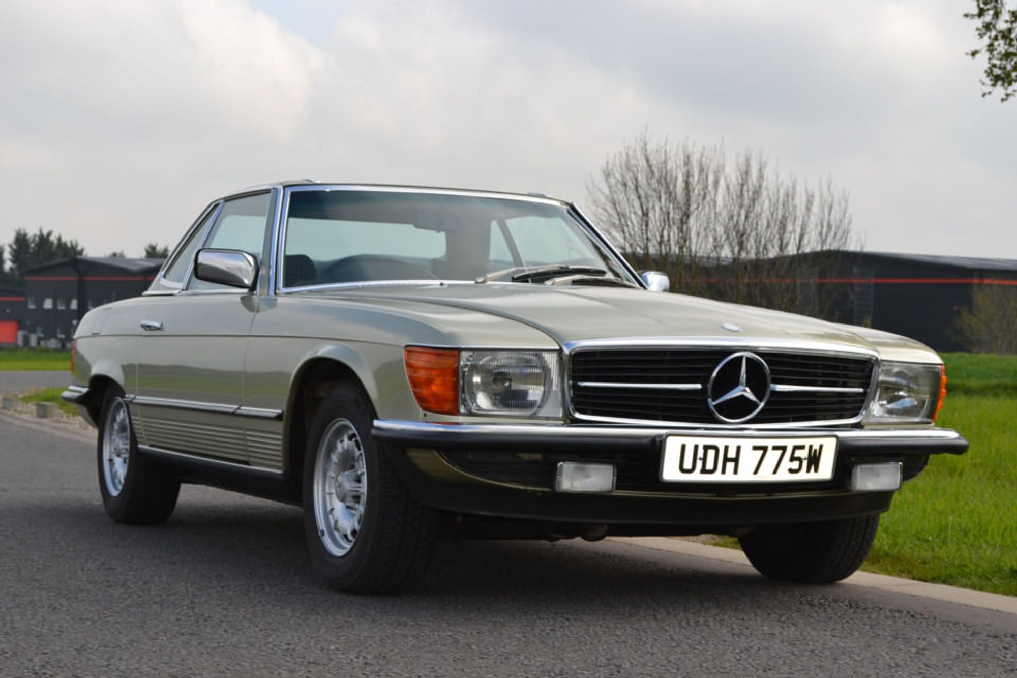 Mercedes-Benz 280SL AUTO