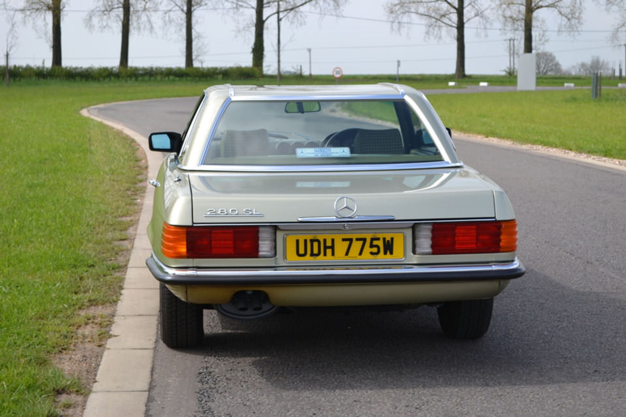 Mercedes-Benz 280SL AUTO