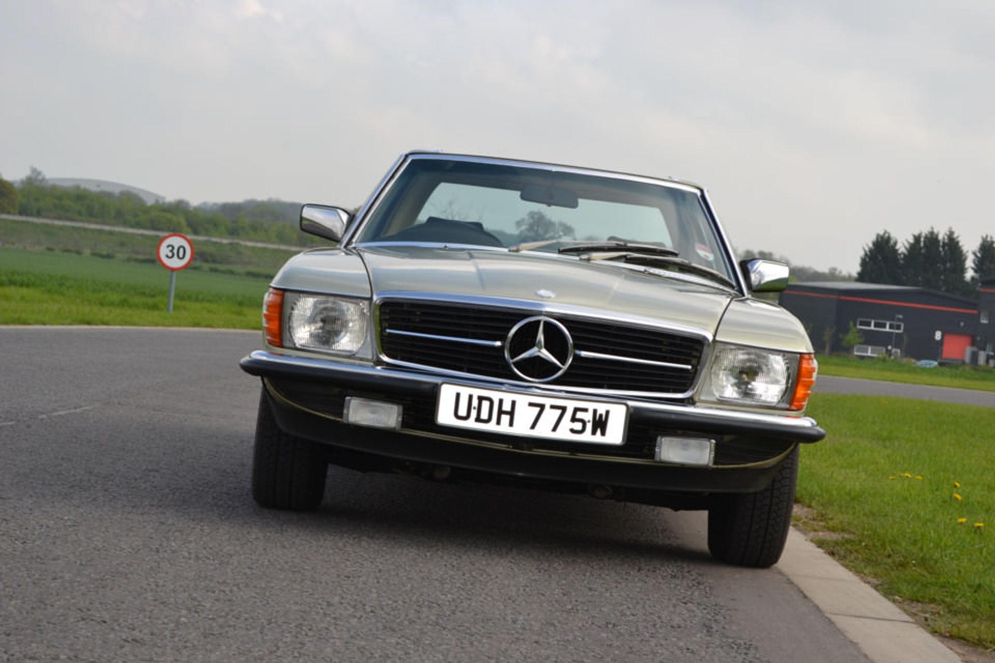 Mercedes-Benz 280SL AUTO