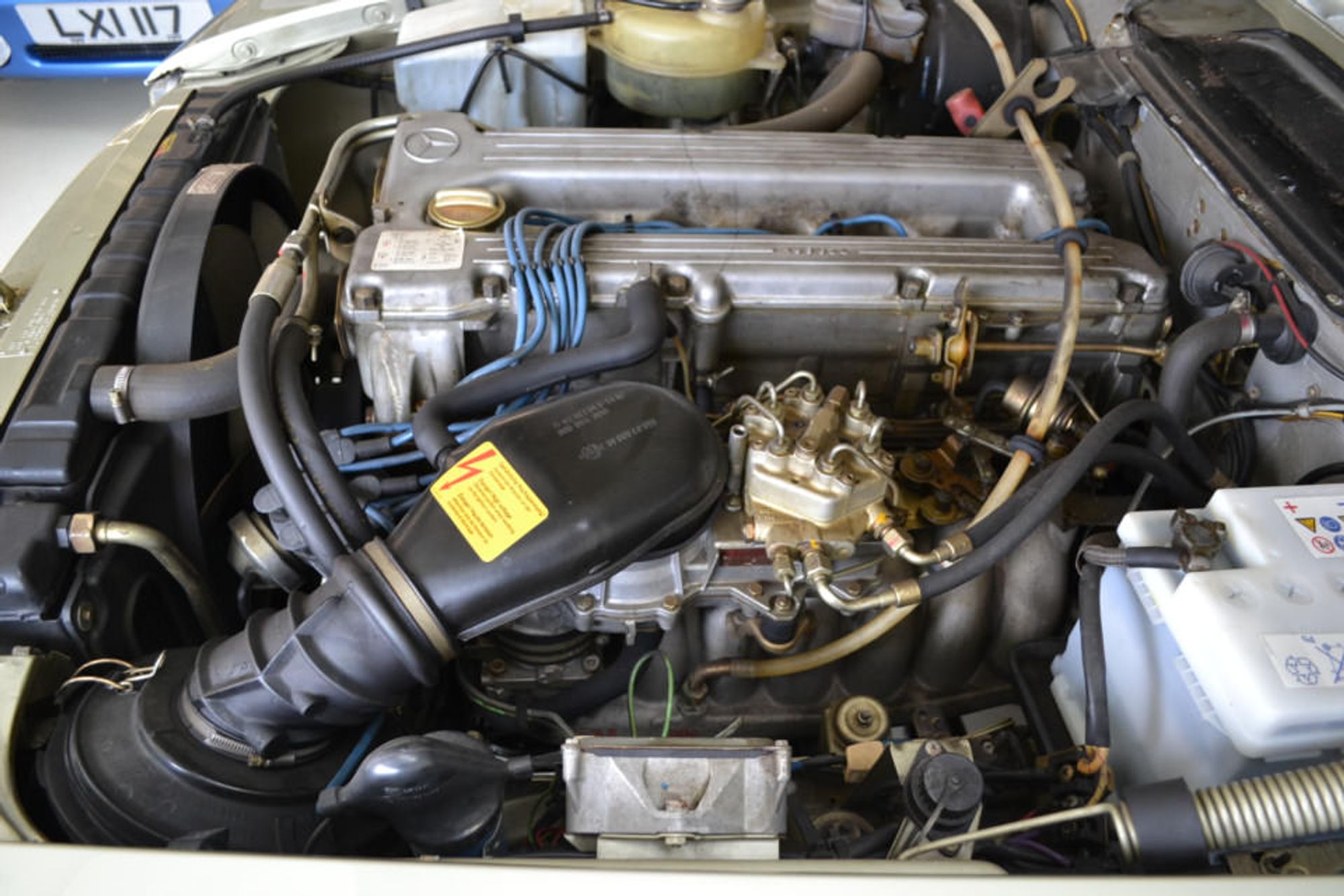 Mercedes-Benz 280SL AUTO