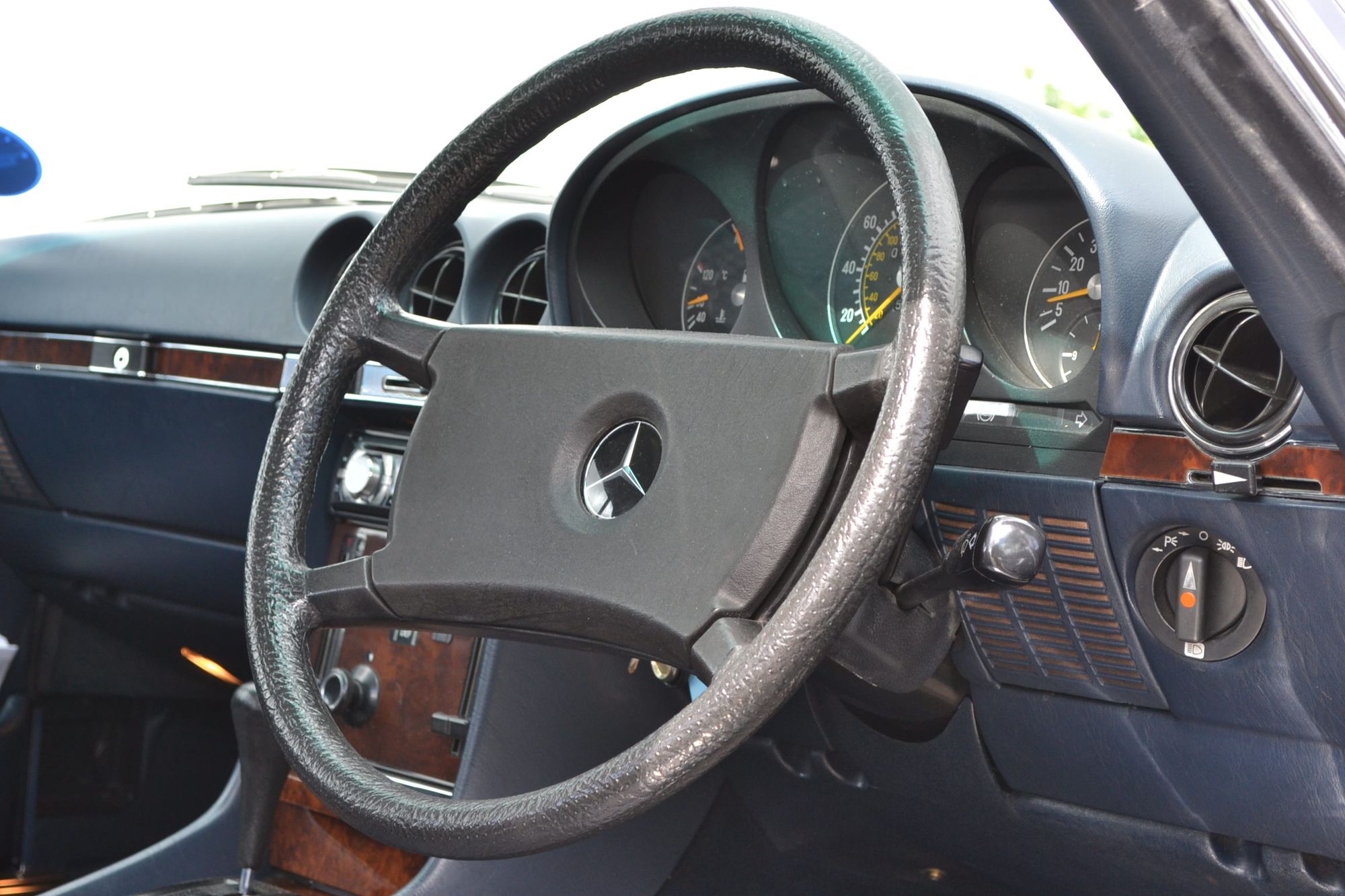 Mercedes-Benz 500 SL
