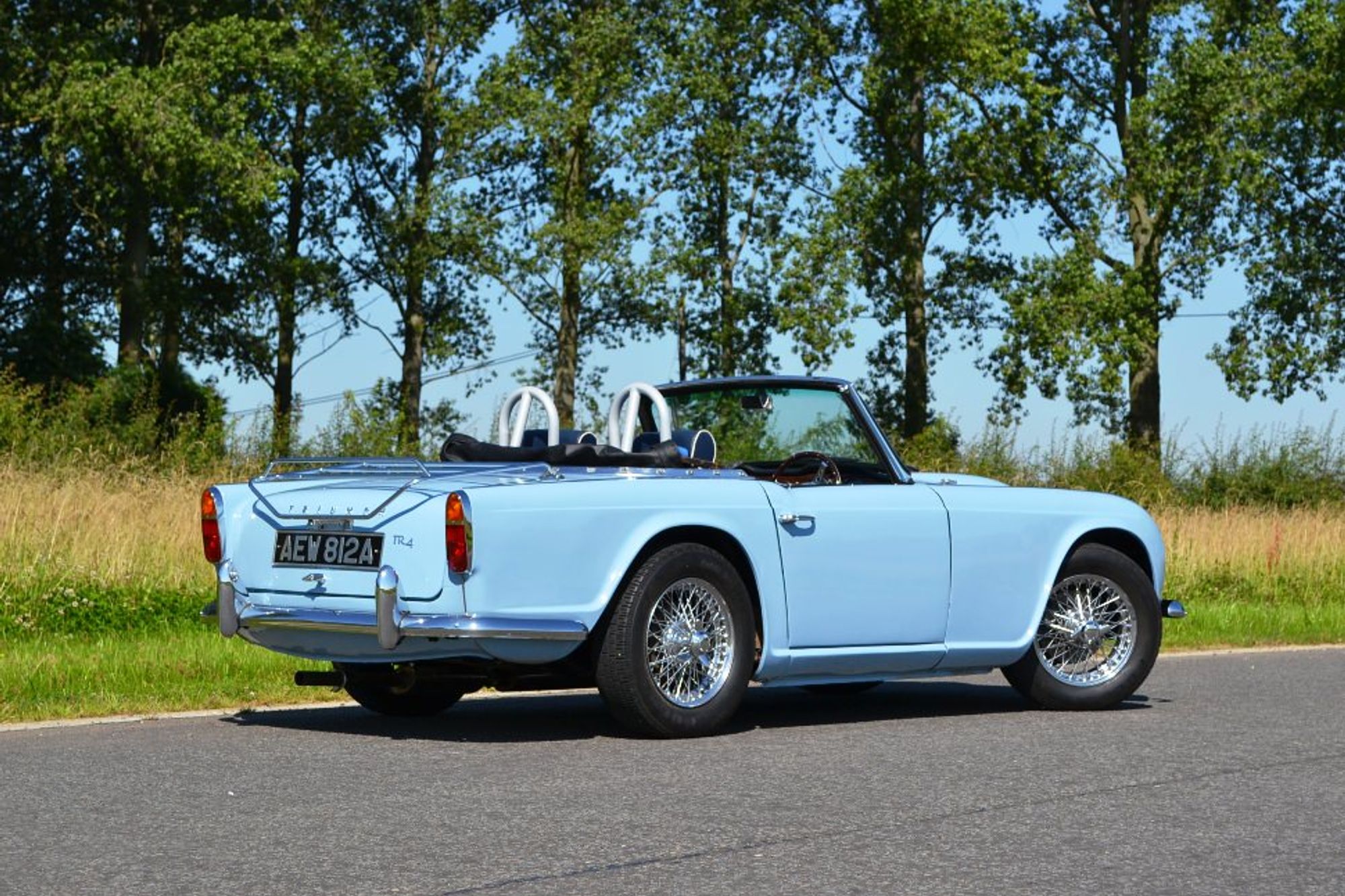 Triumph TR4