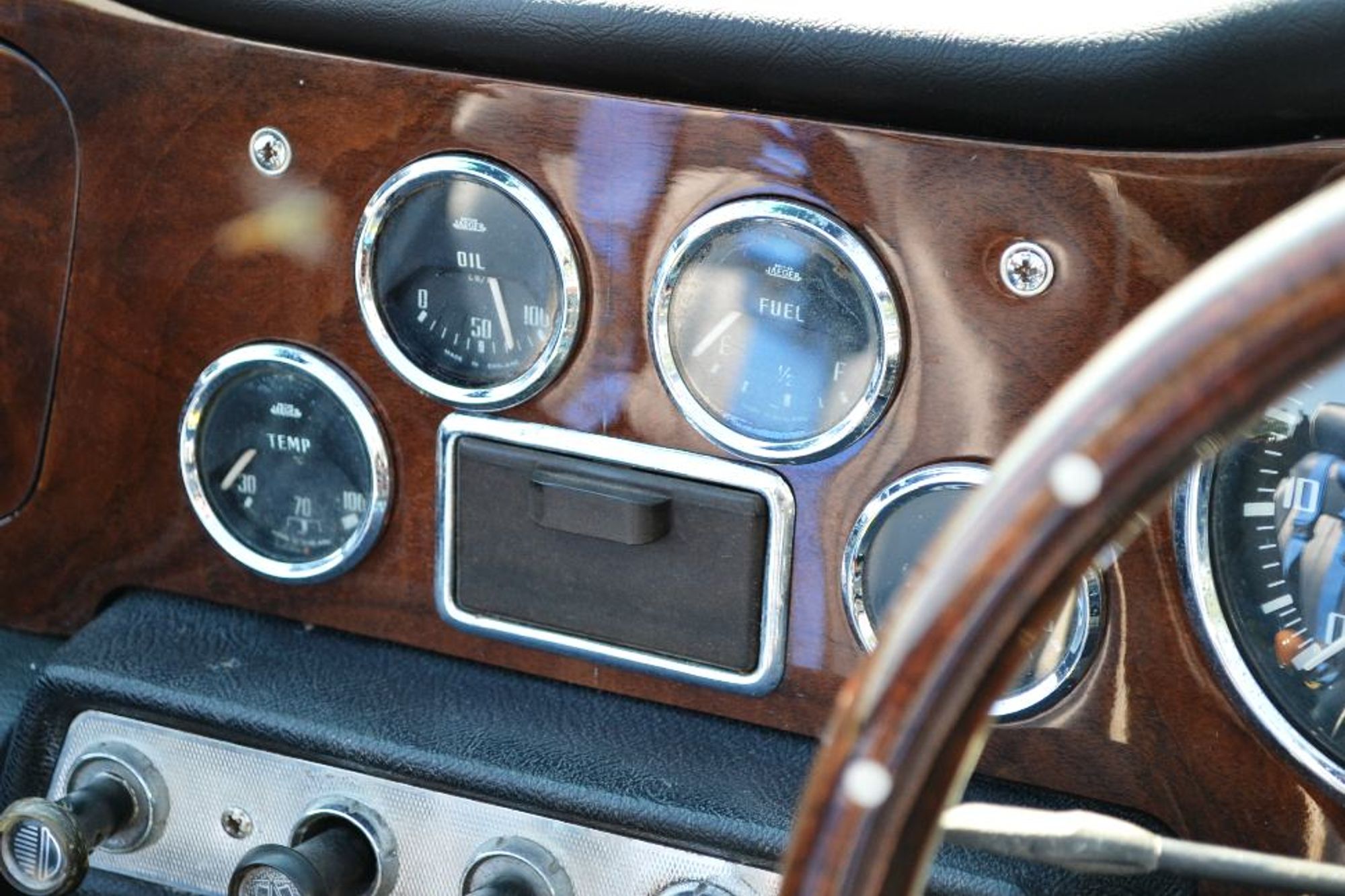 Triumph TR4