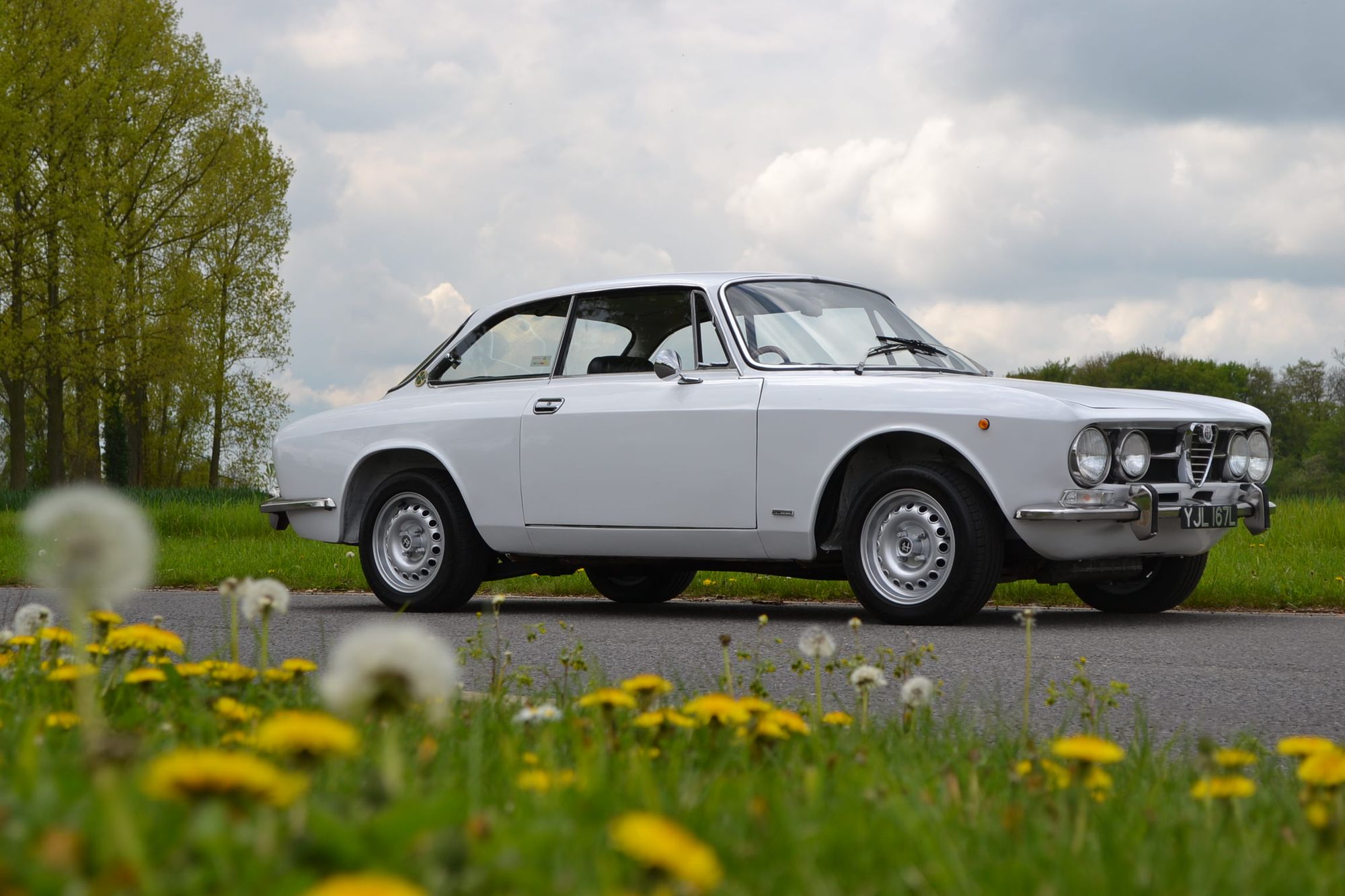 Alfa Romeo 1750 GTV 1750 GT VELOCE